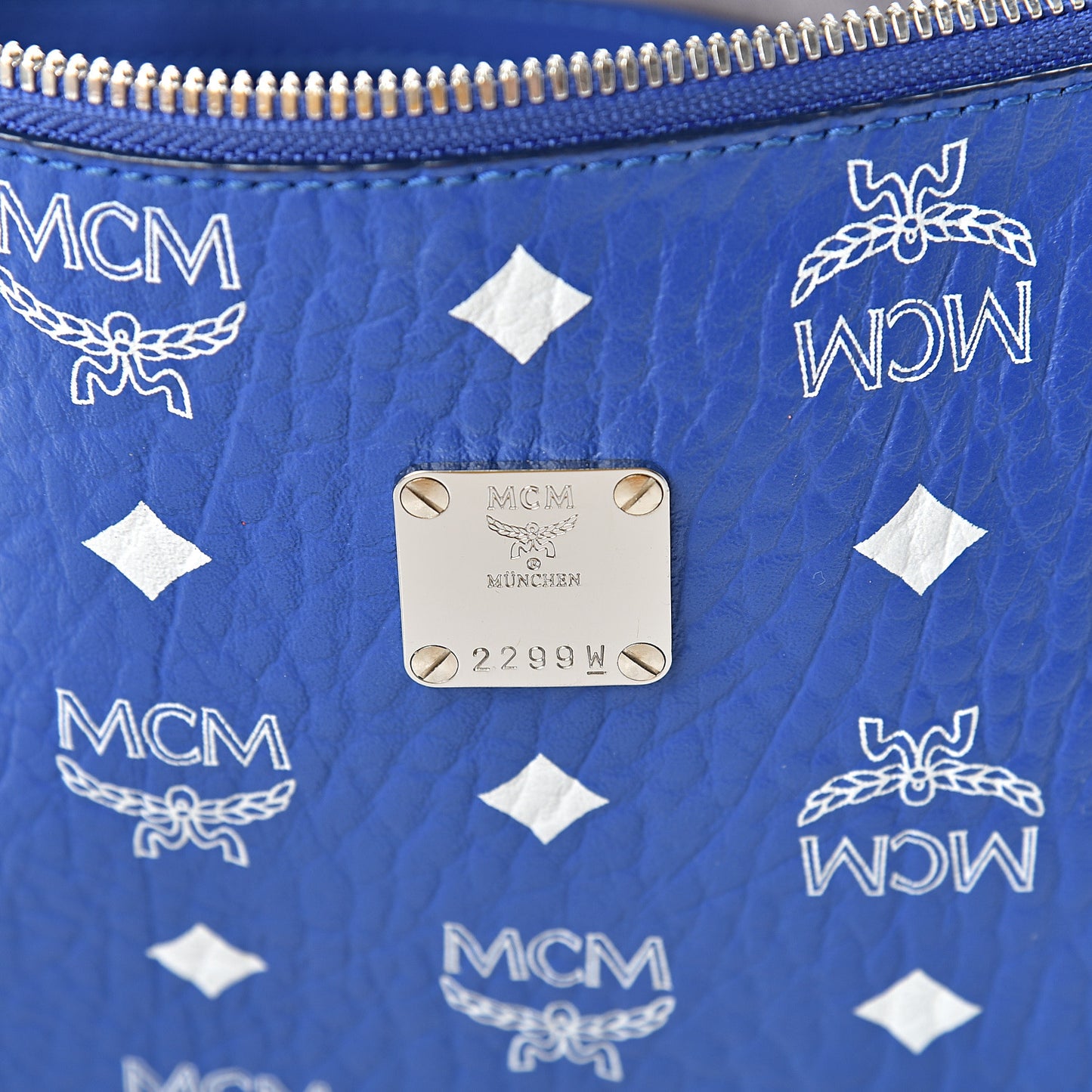 Visetos Wristlet Zip Pouch Blue