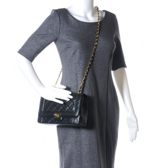 Chanel Lambskin Medium Single Flap Black 2 of 8