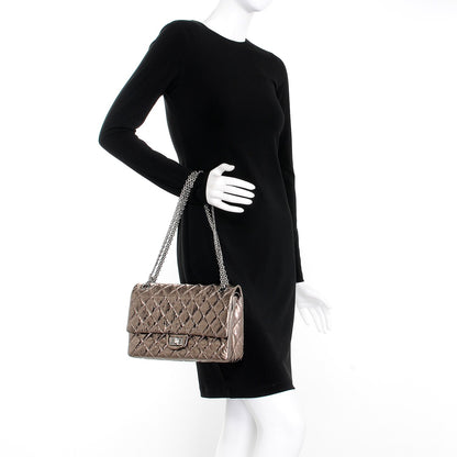 Chanel Metallic Aged Calfskin Quilted 2.55 Reissue 226 Gold 3 of 9