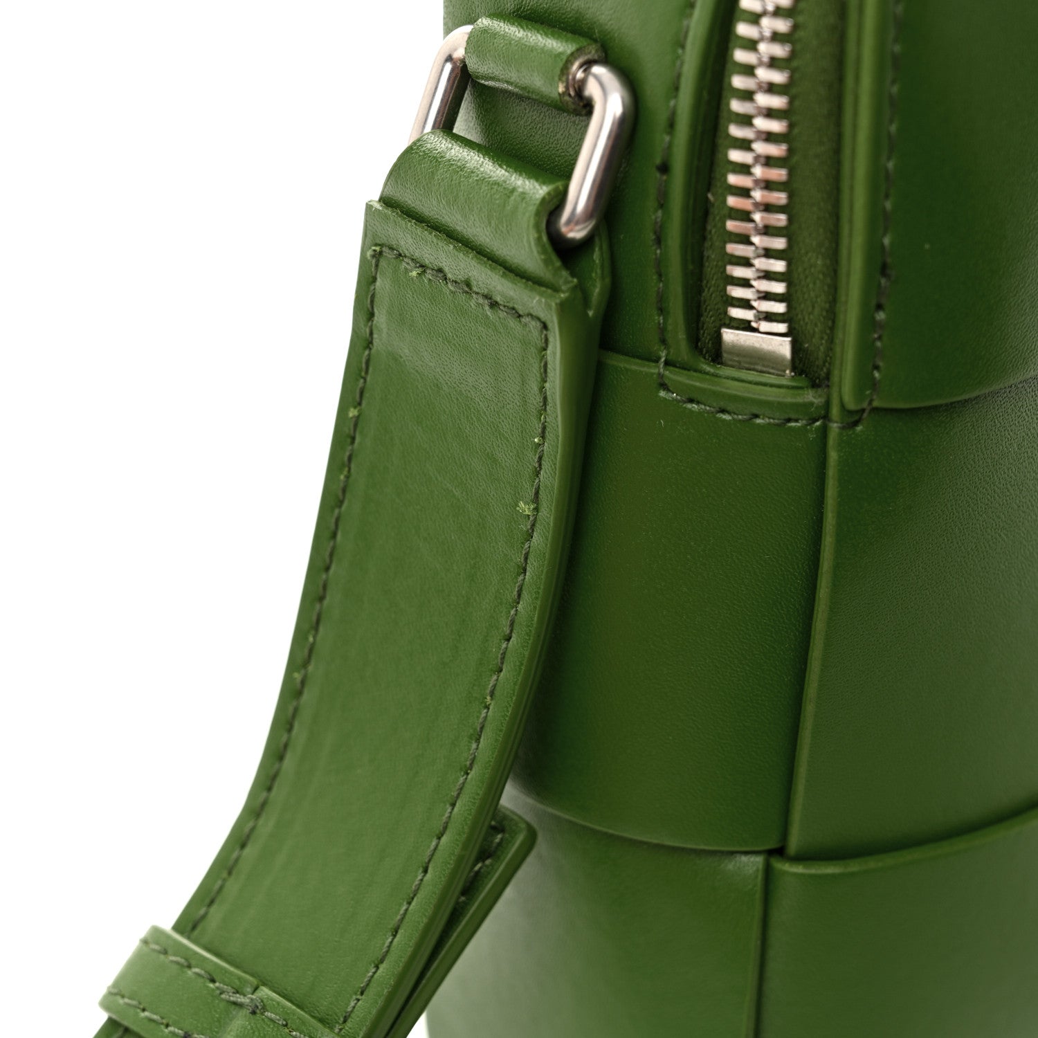 Bottega Veneta Calfskin Maxi Intrecciato Cassette Camera Bag Avocado 11 of 11