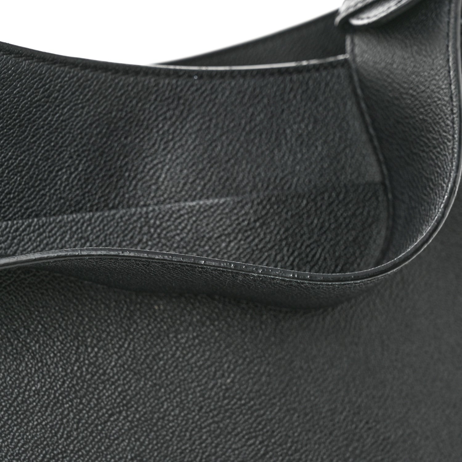 Burberry Grainy Calfskin Small Elmstone Hobo Black 11 of 12