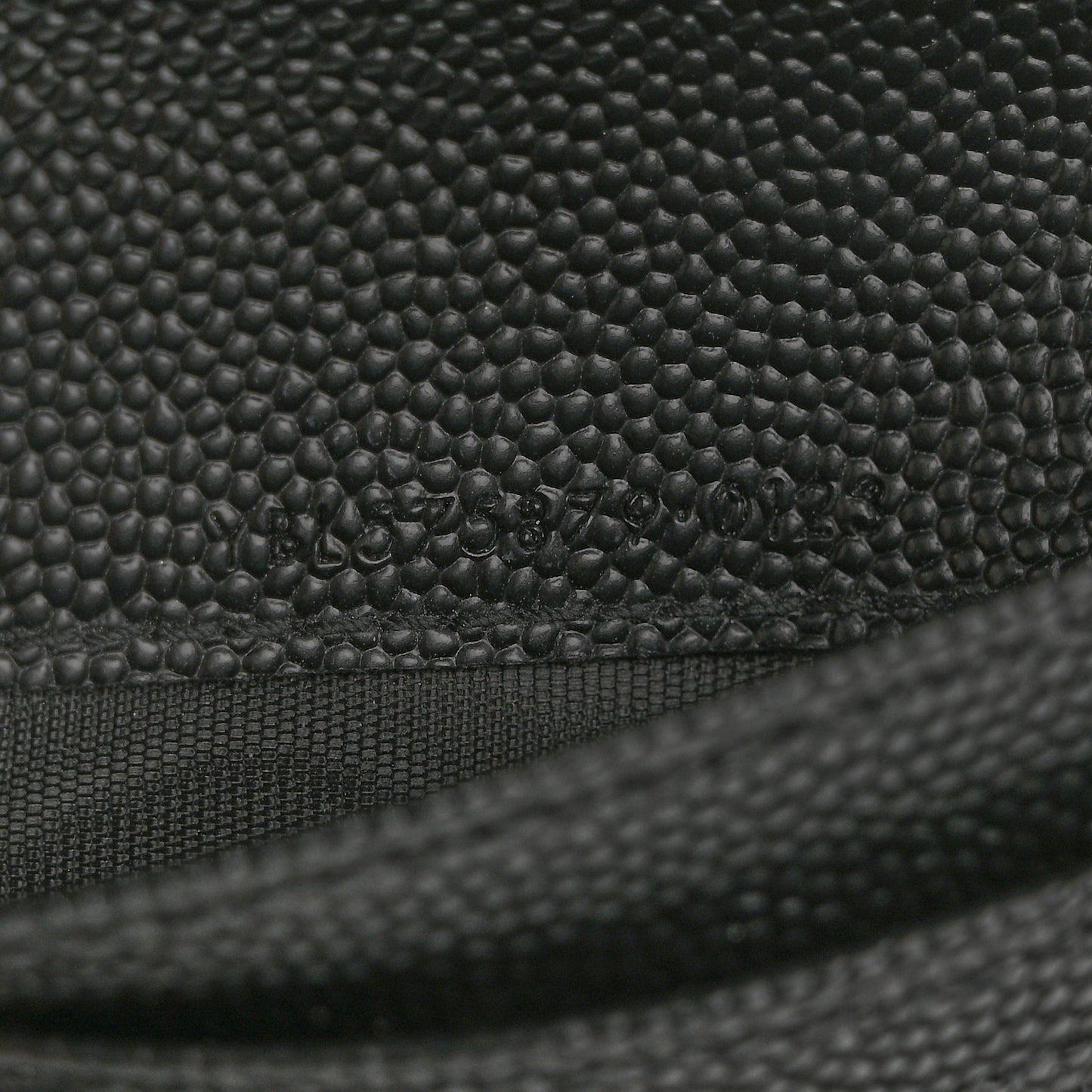 Grain De Poudre Matelasse Chevron Monogram Zipped Card Case Black