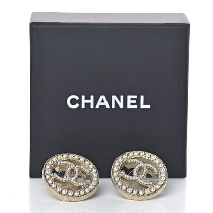 Chanel Pearl CC Round Earrings Gold 5 of 5