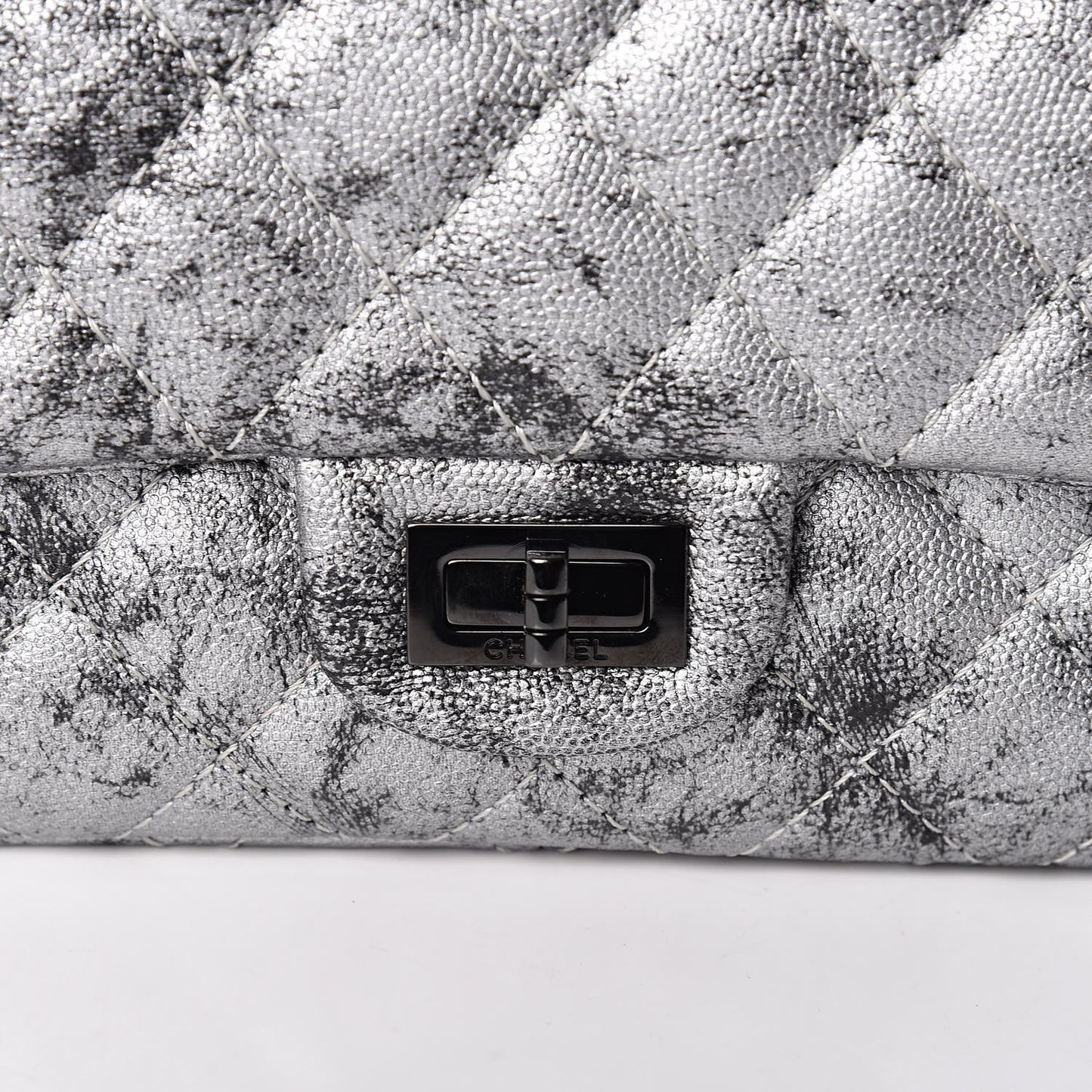 Metallic Caviar Quilted 2.55 Reissue 226 Flap Silver Black