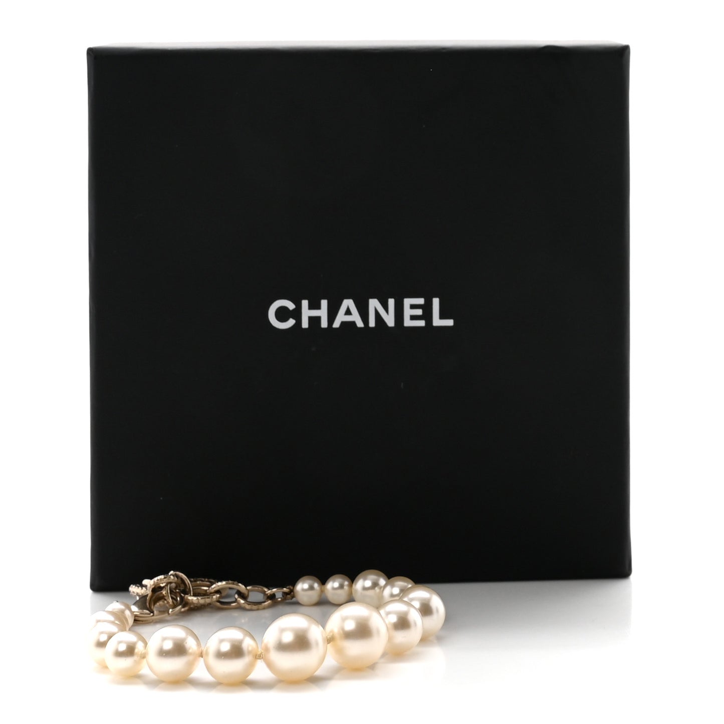 Graduated Pearl Crystal CC Bracelet Gold