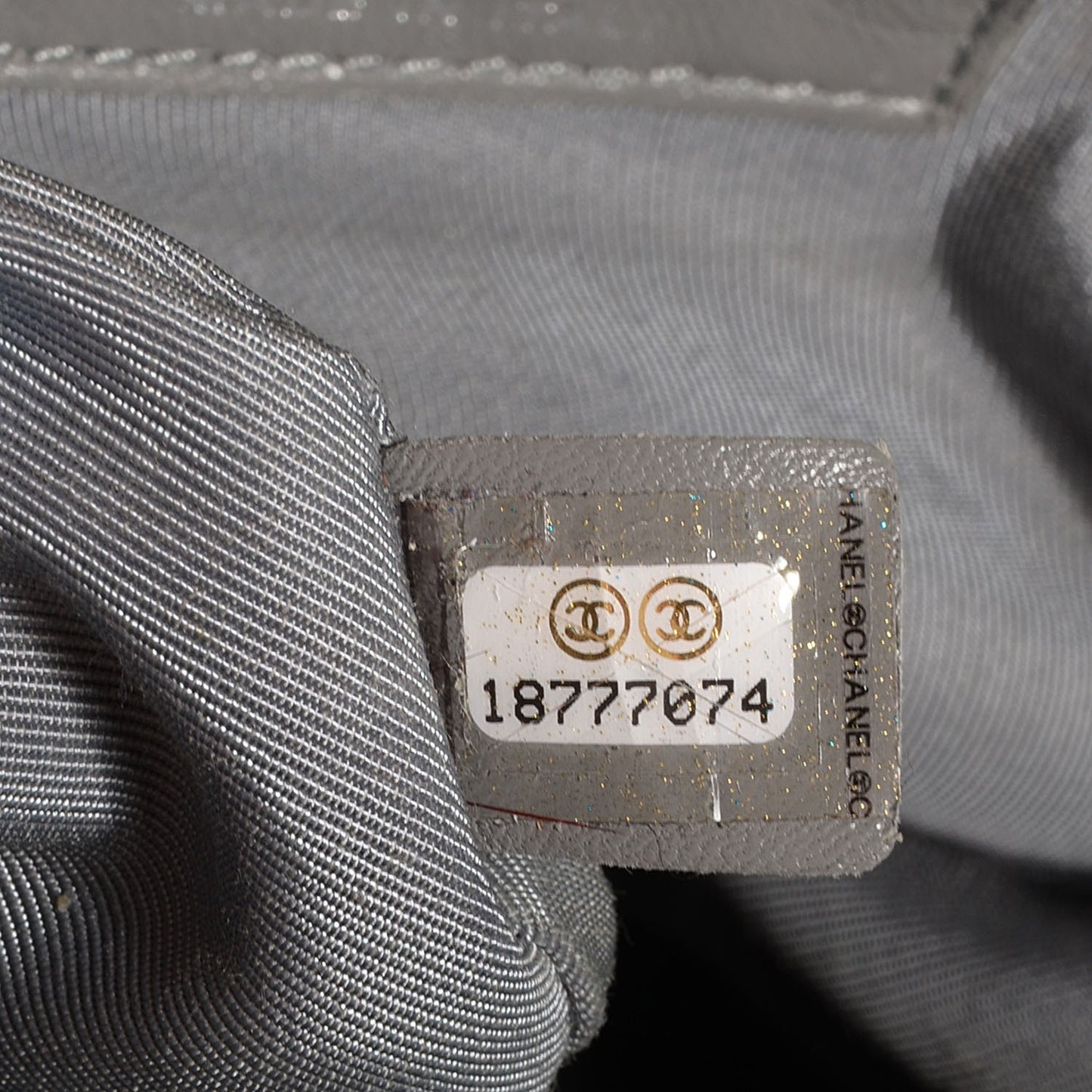 Washed Lambskin Chain Around Medium Messenger Black