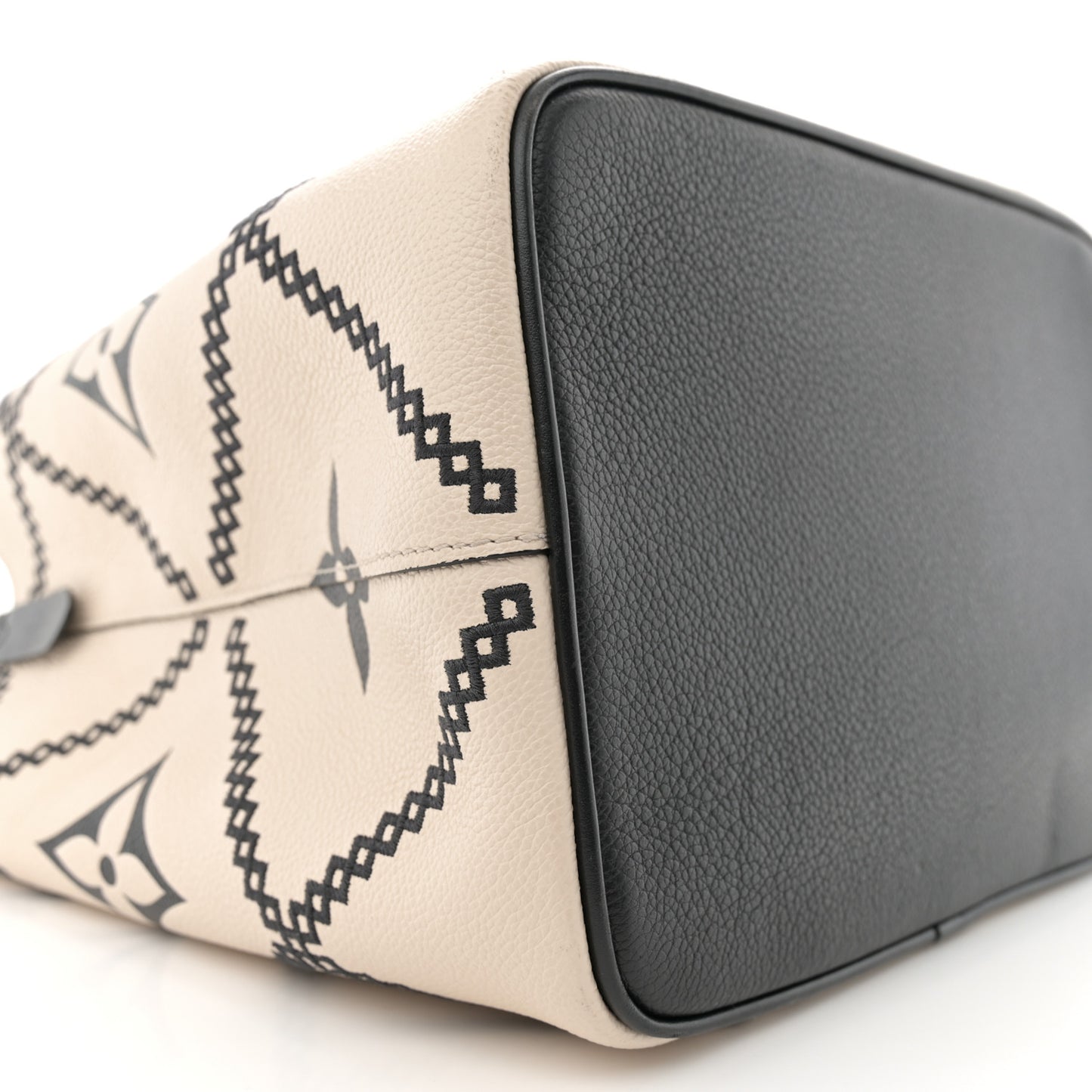 Empreinte Monogram Giant Broderies Neonoe MM Cream Black