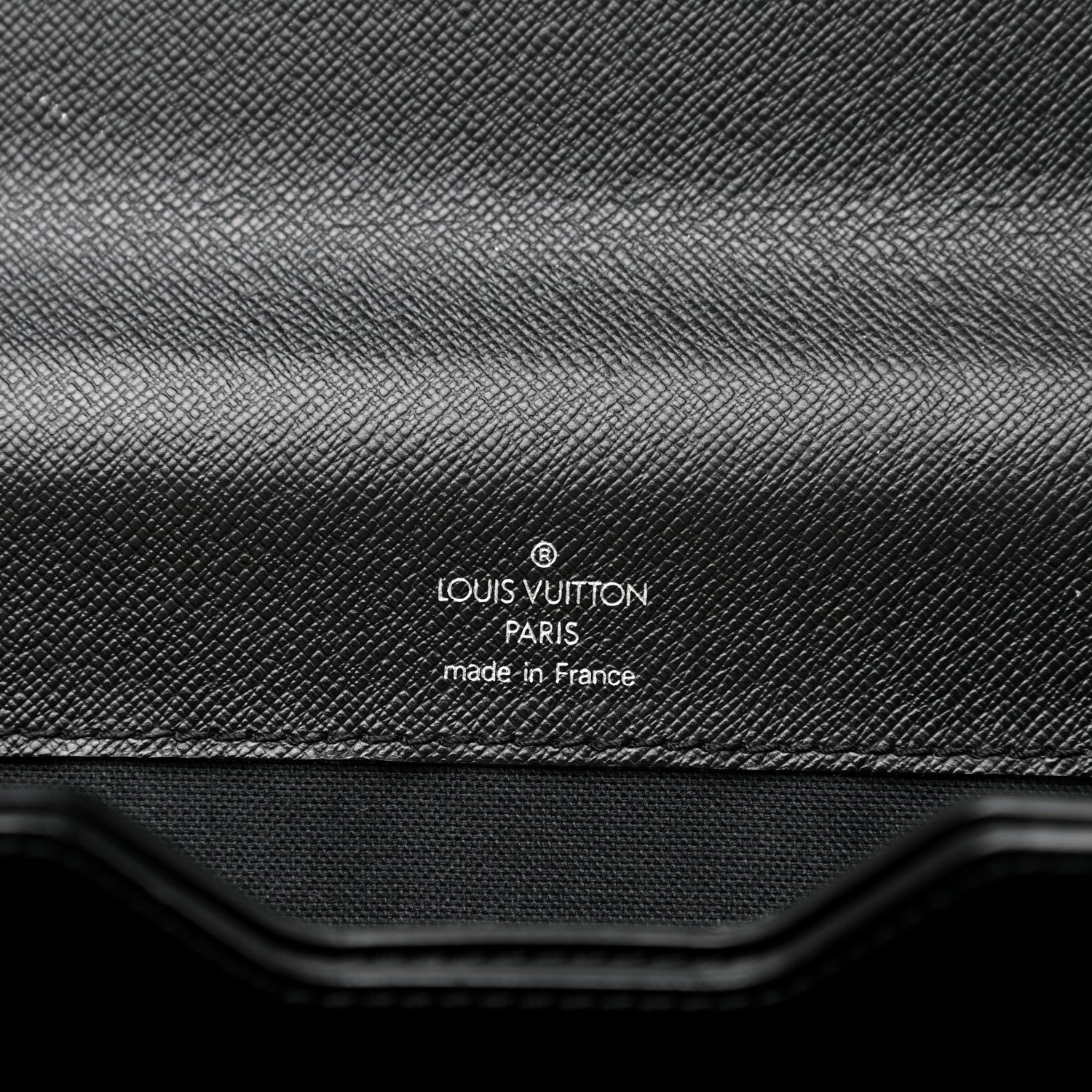 Louis Vuitton Taiga Neo Robusto 2 Compartment Briefcase Black 6 of 13