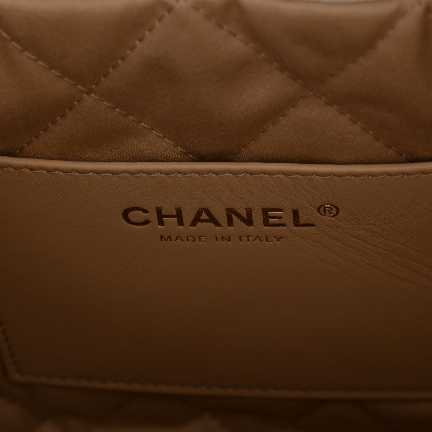 Shiny Calfskin Quilted Mini Chanel 22 White