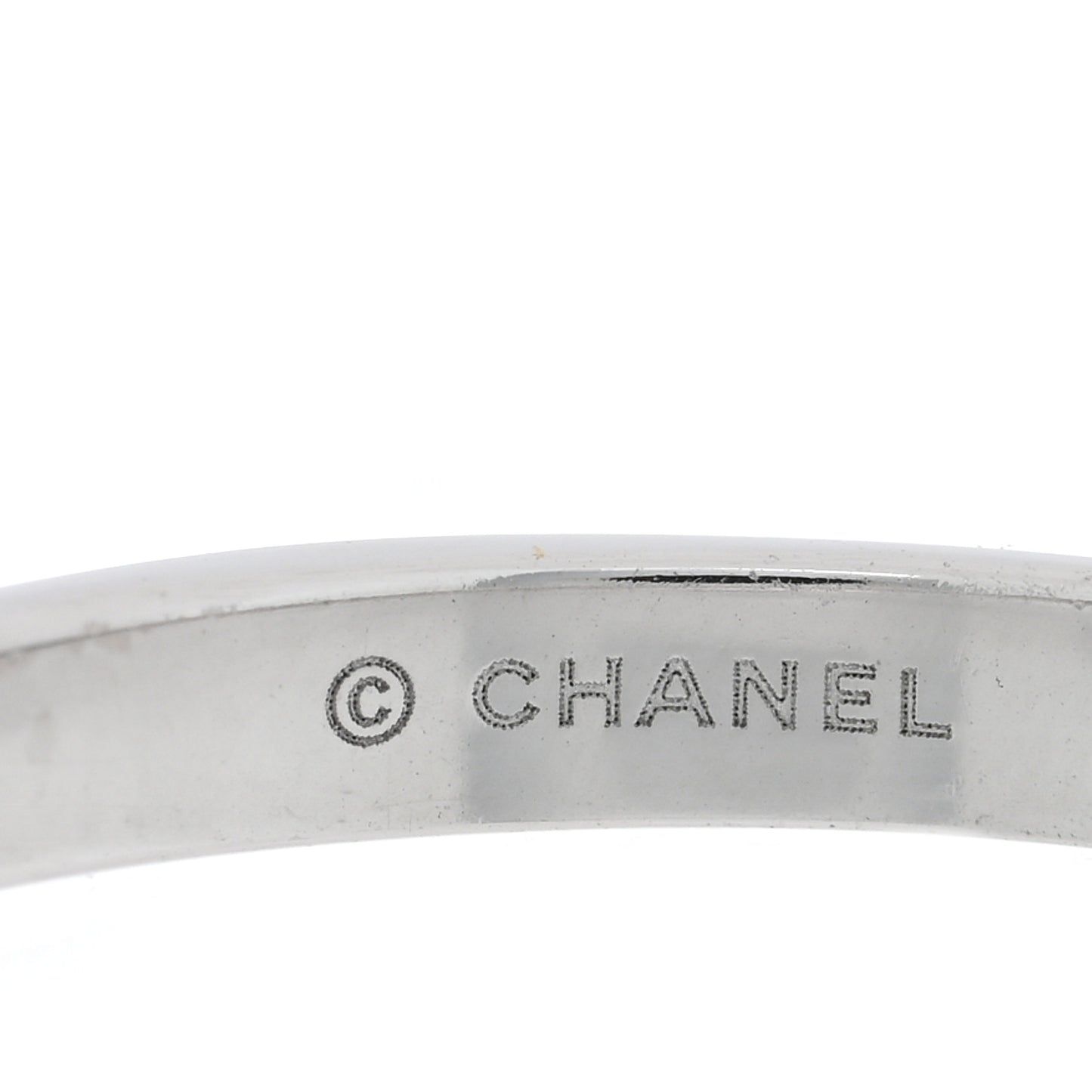 18K White Gold Diamond Ruban Ring 54 7