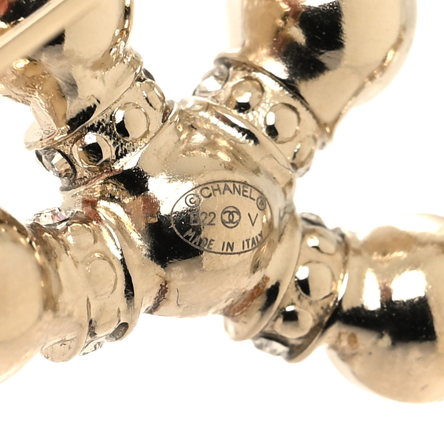 Chanel Pearl Crystal Nefertiti CC Brooch Gold 3 of 3