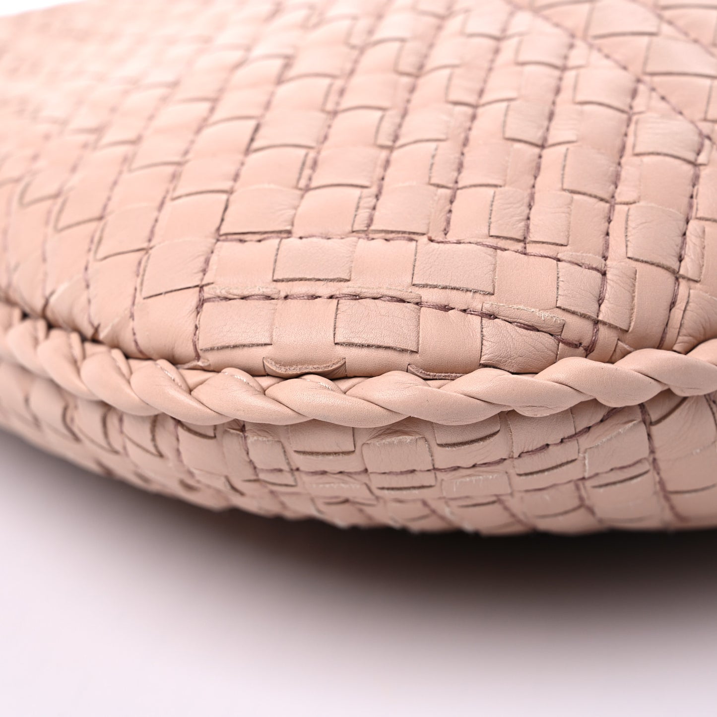Nappa Intrecciato Fuzzy Medium Veneta Hobo Flamingo