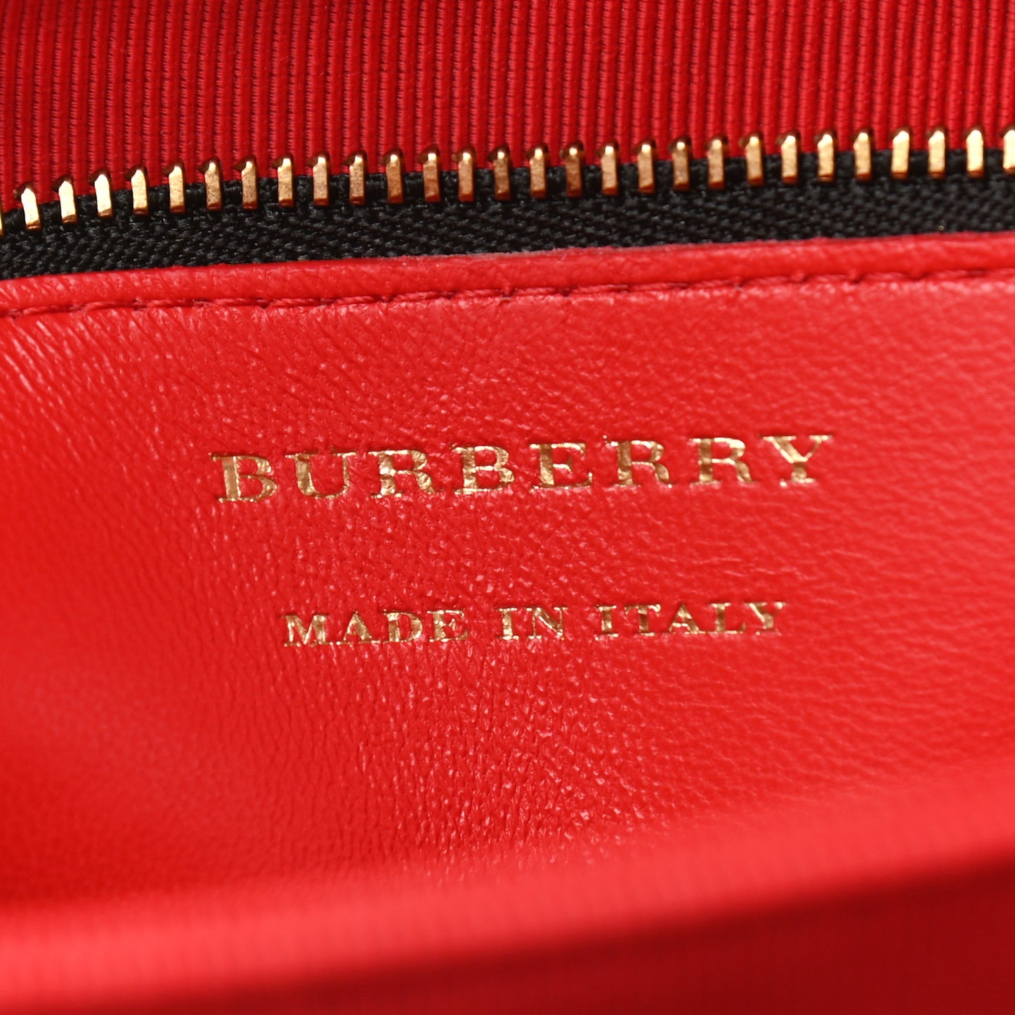 Patent 1983 Knight Check Link Shoulder Bag Bright Red