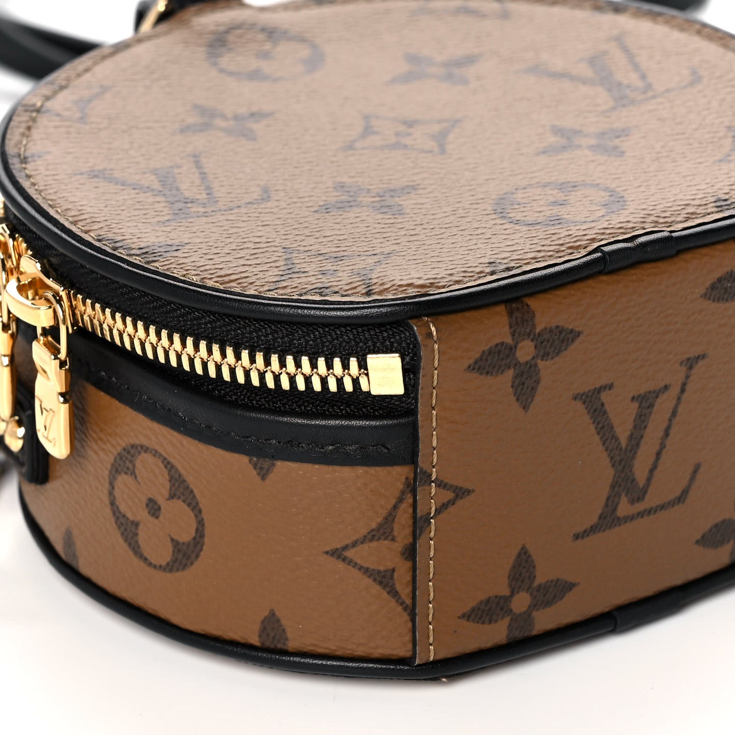 Reverse Monogram Mini Boite Chapeau
