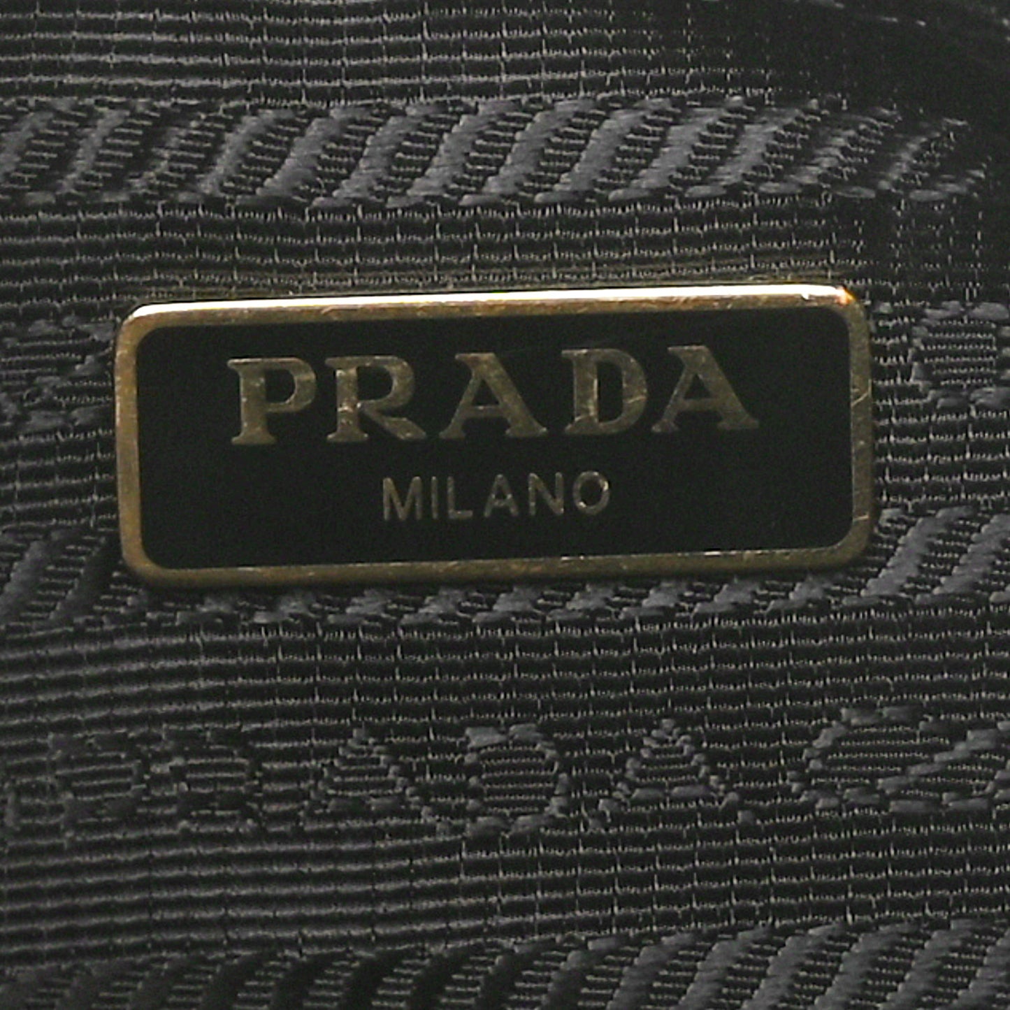 Saffiano Lux Re-Edition 2005 Shoulder Bag Black