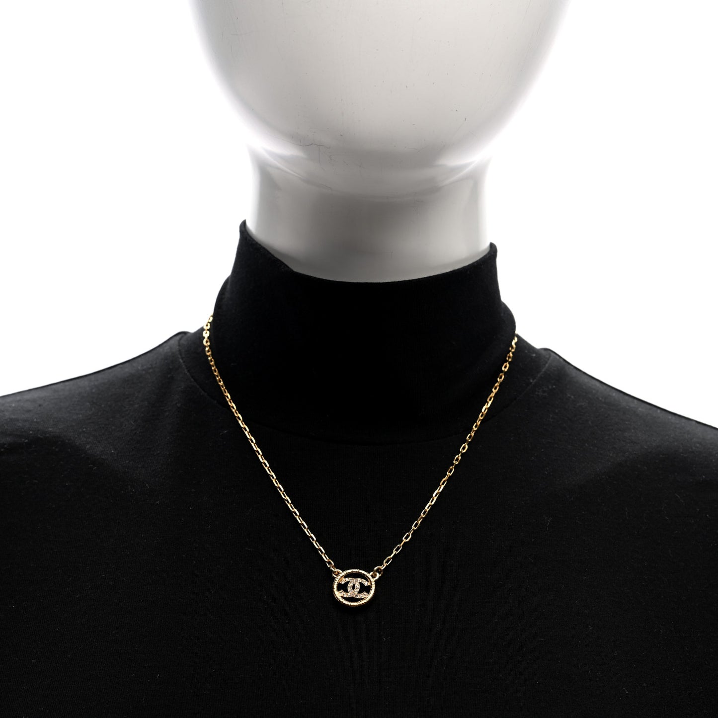 Crystal Metal CC Round Pendant Necklace Gold