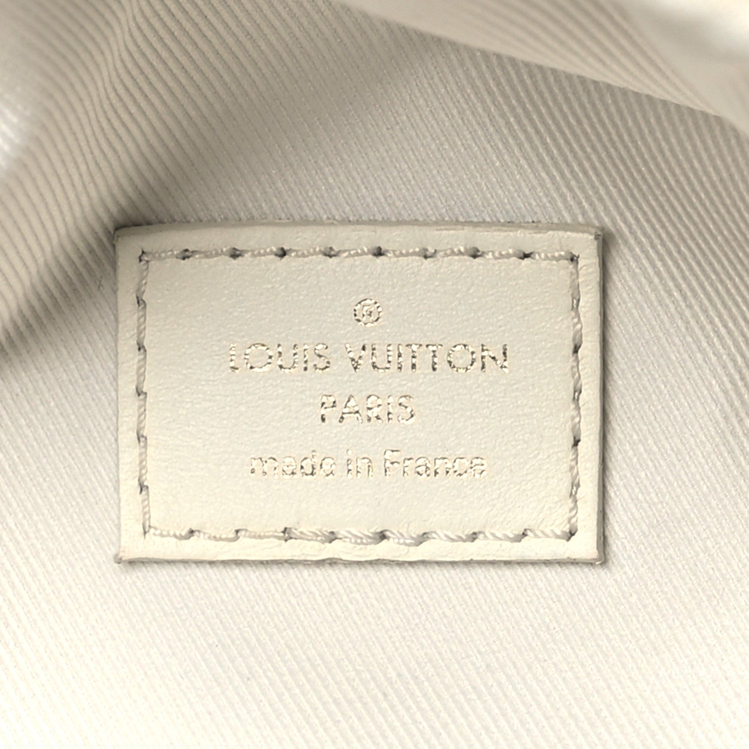 Louis Vuitton Calfskin Quilted New Wave Bumbag White 6 of 12