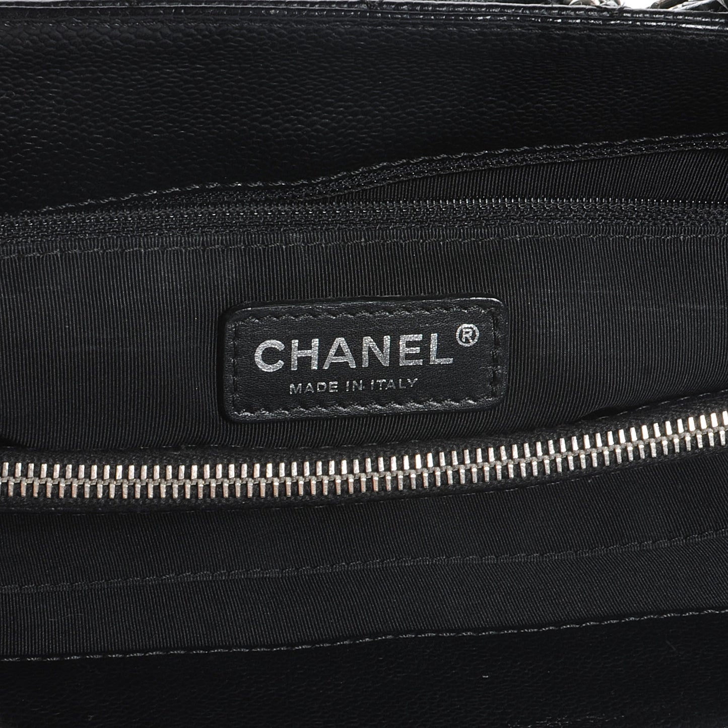 Caviar Grand Shopping Tote GST Black