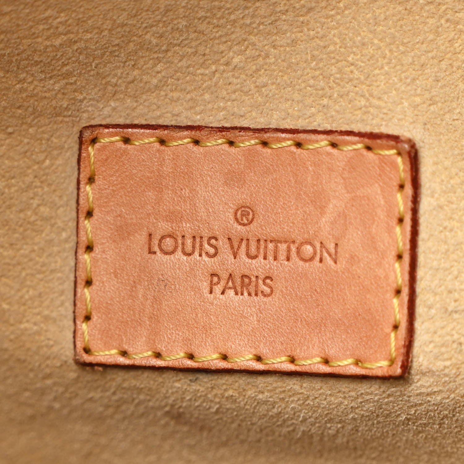 Louis Vuitton Monogram Artsy MM 6 of 9