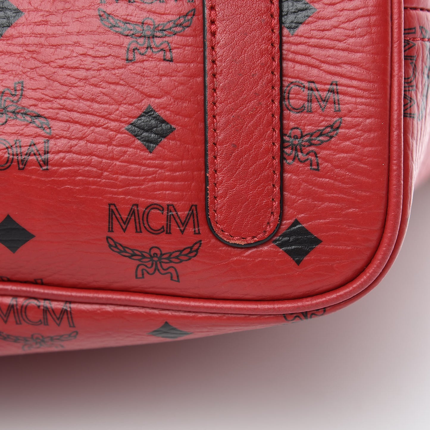 Visetos Medium Liz Reversible Shopper Tote Ruby Red