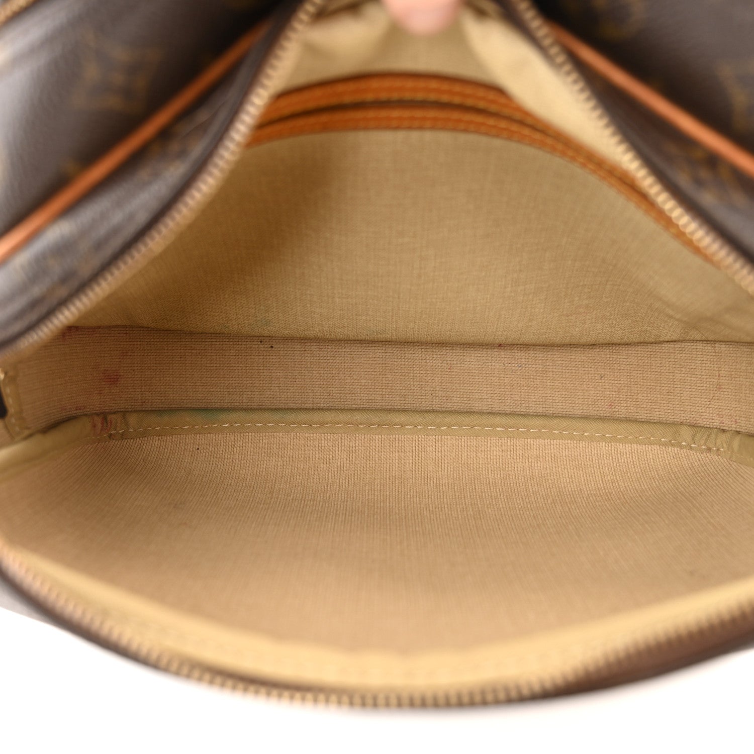 Louis Vuitton Monogram Reporter PM 6 of 15