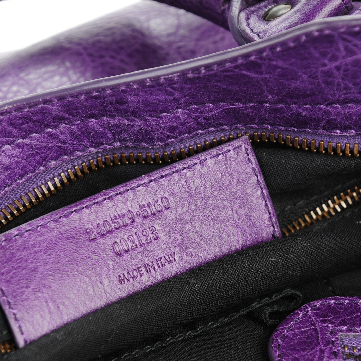 Agneau Classic Hardware Town Dark Violet