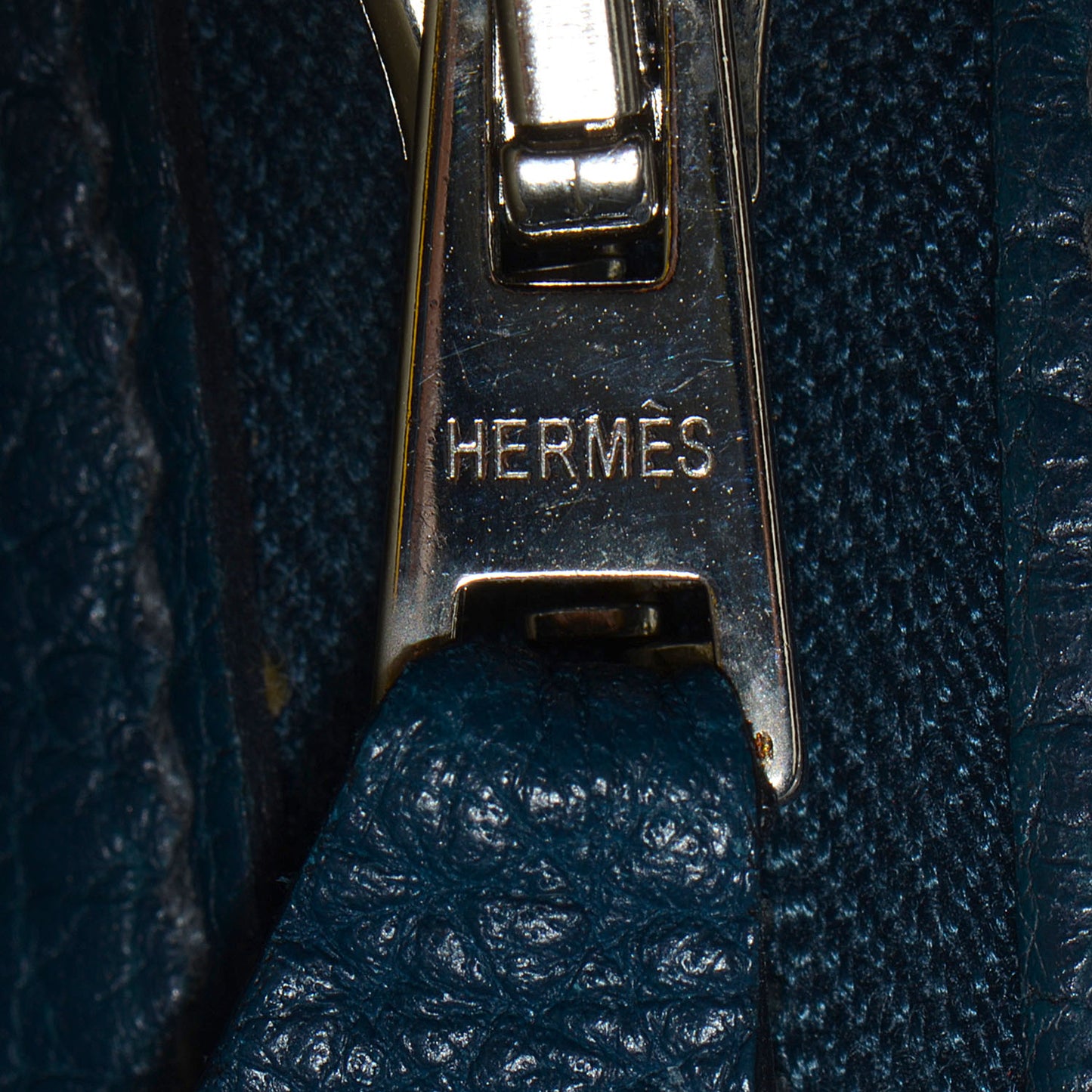 Veau Negonda Garden Party 36 MM Bleu de Prusse