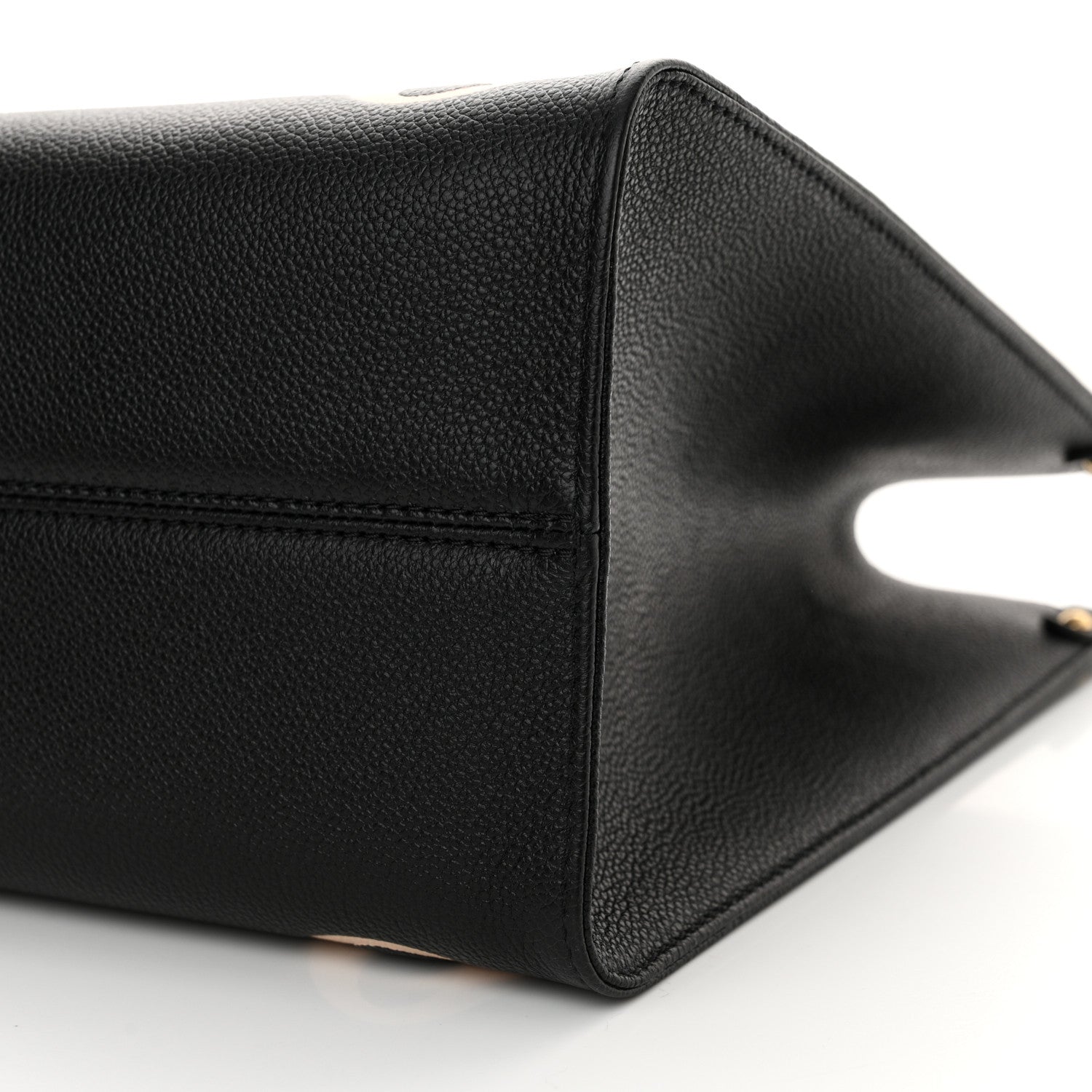 Louis Vuitton Empreinte Monogram Giant Onthego MM Black Beige 10 of 10