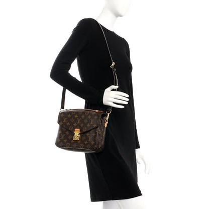 Louis Vuitton Monogram Pochette Metis 2 of 8
