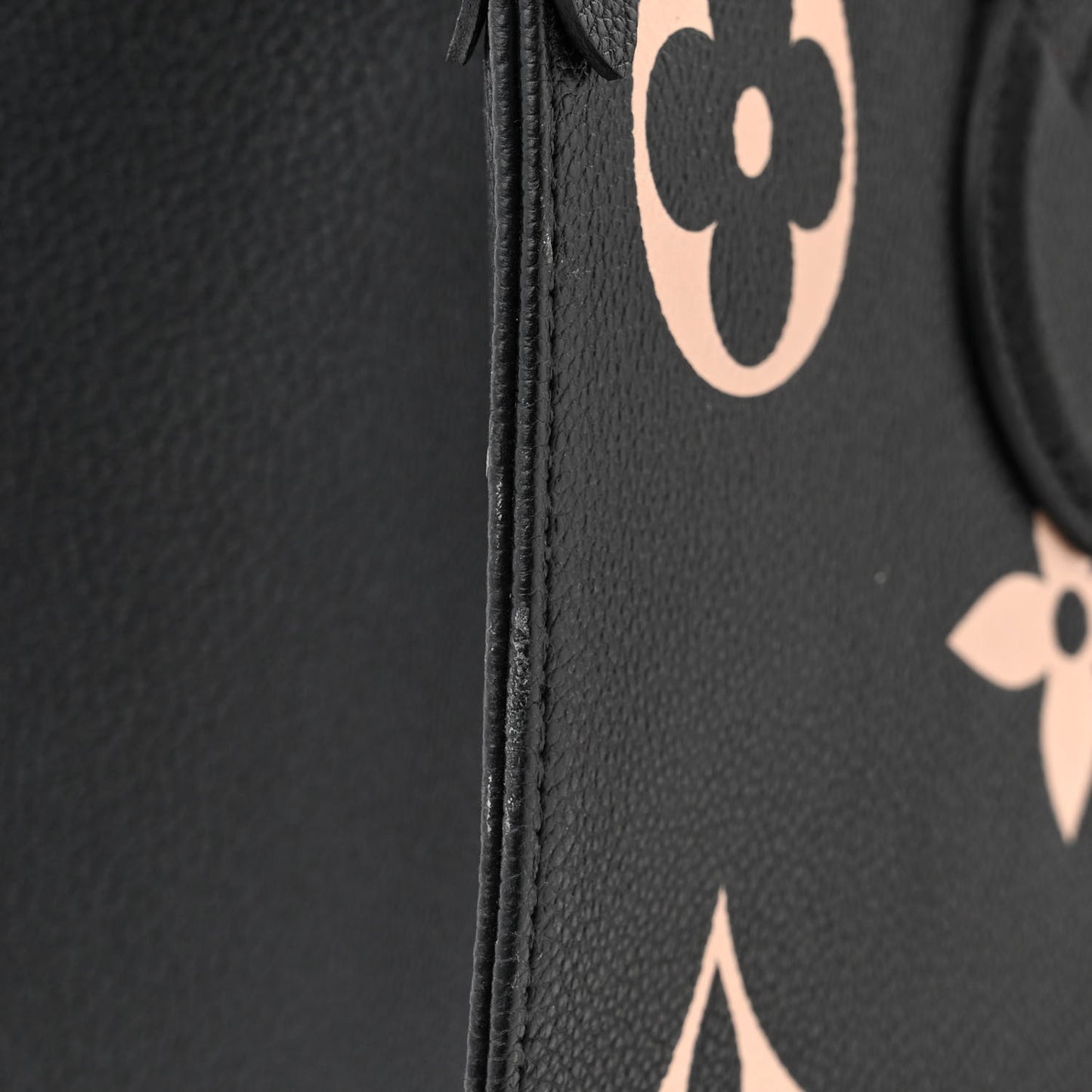 Empreinte Monogram Giant Onthego MM Black Beige