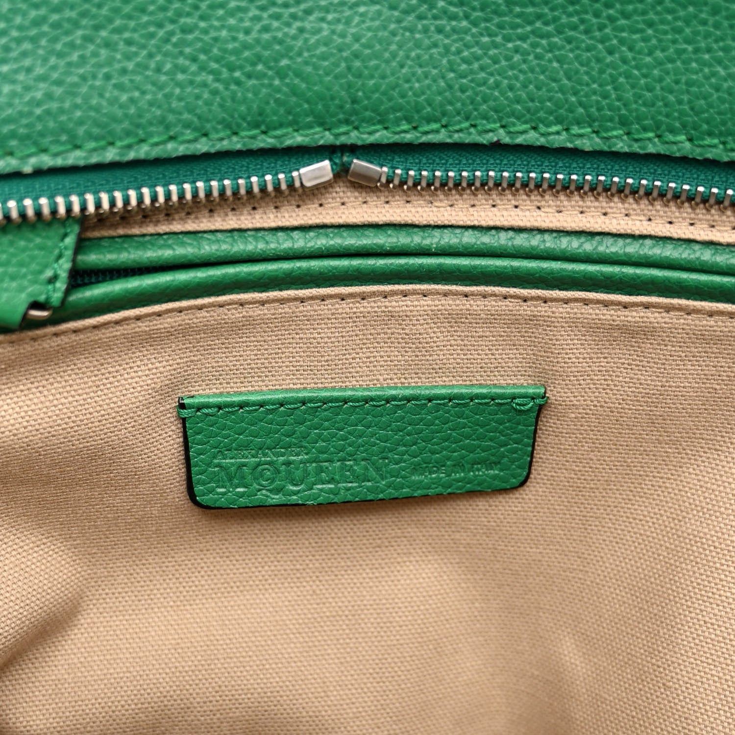 Alexander McQueen Pebbled Calfskin Large Skull Padlock Zip Around Tote Emerald 6 of 10