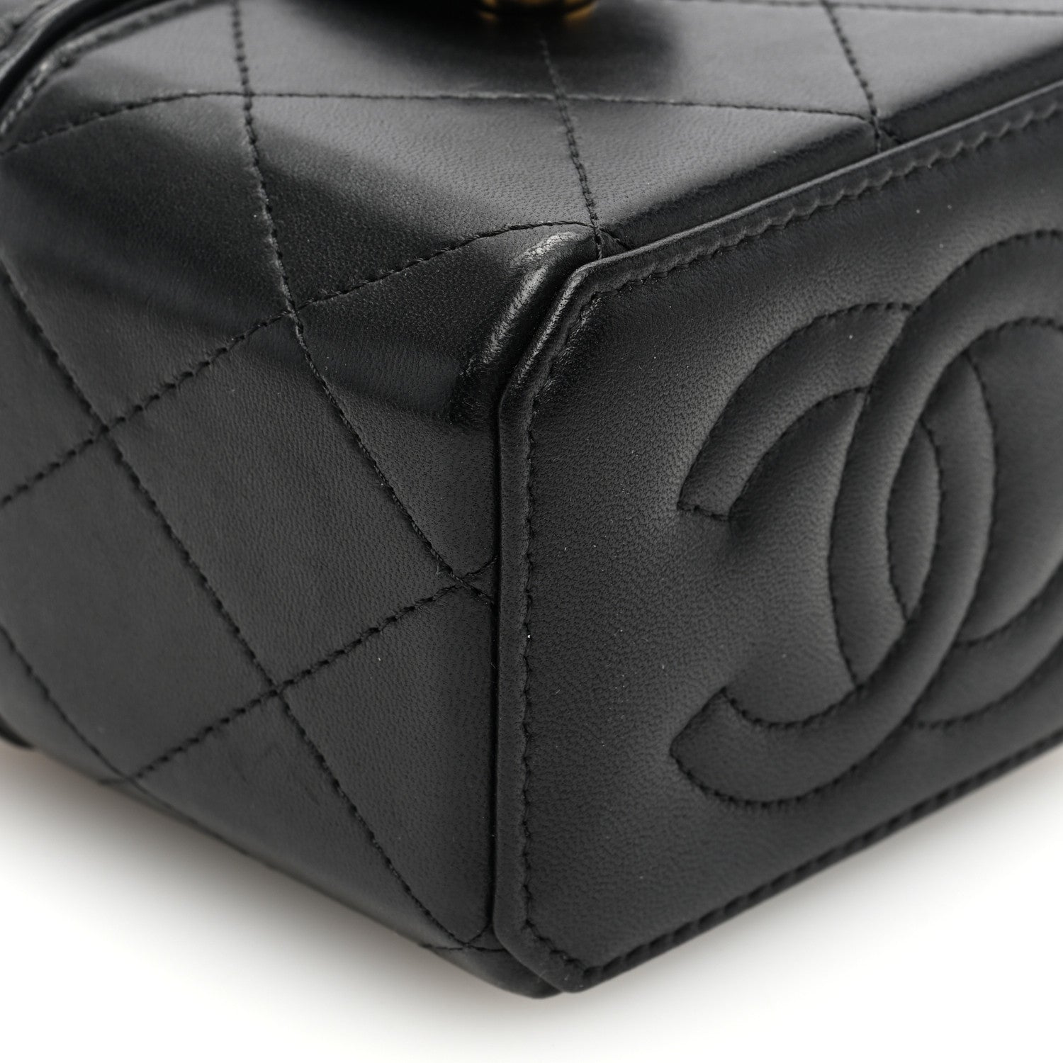 Chanel Lambskin Quilted Vanity Clutch With Chain Black 10 of 11