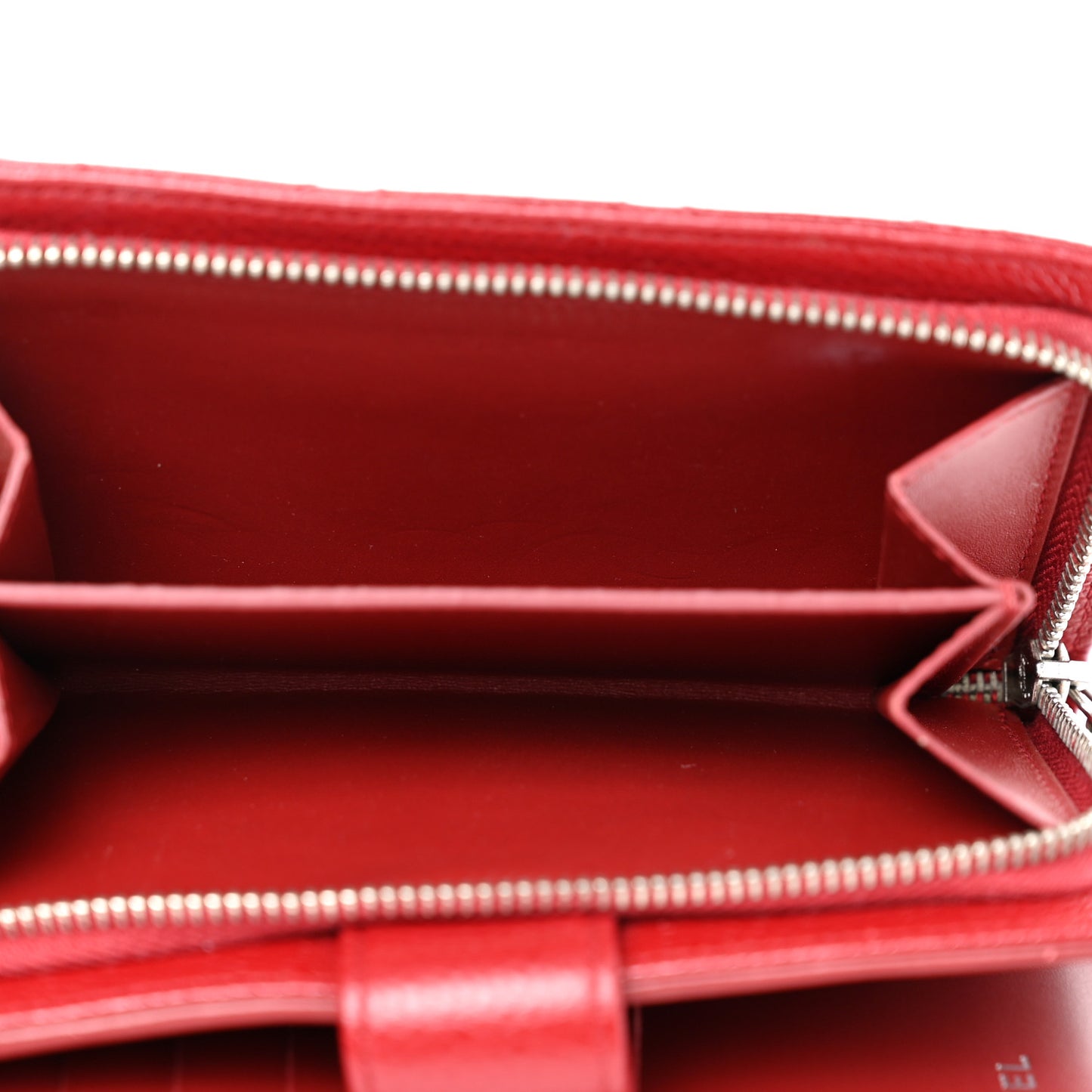 Caviar Quilted Zipped Pocket Wallet Red