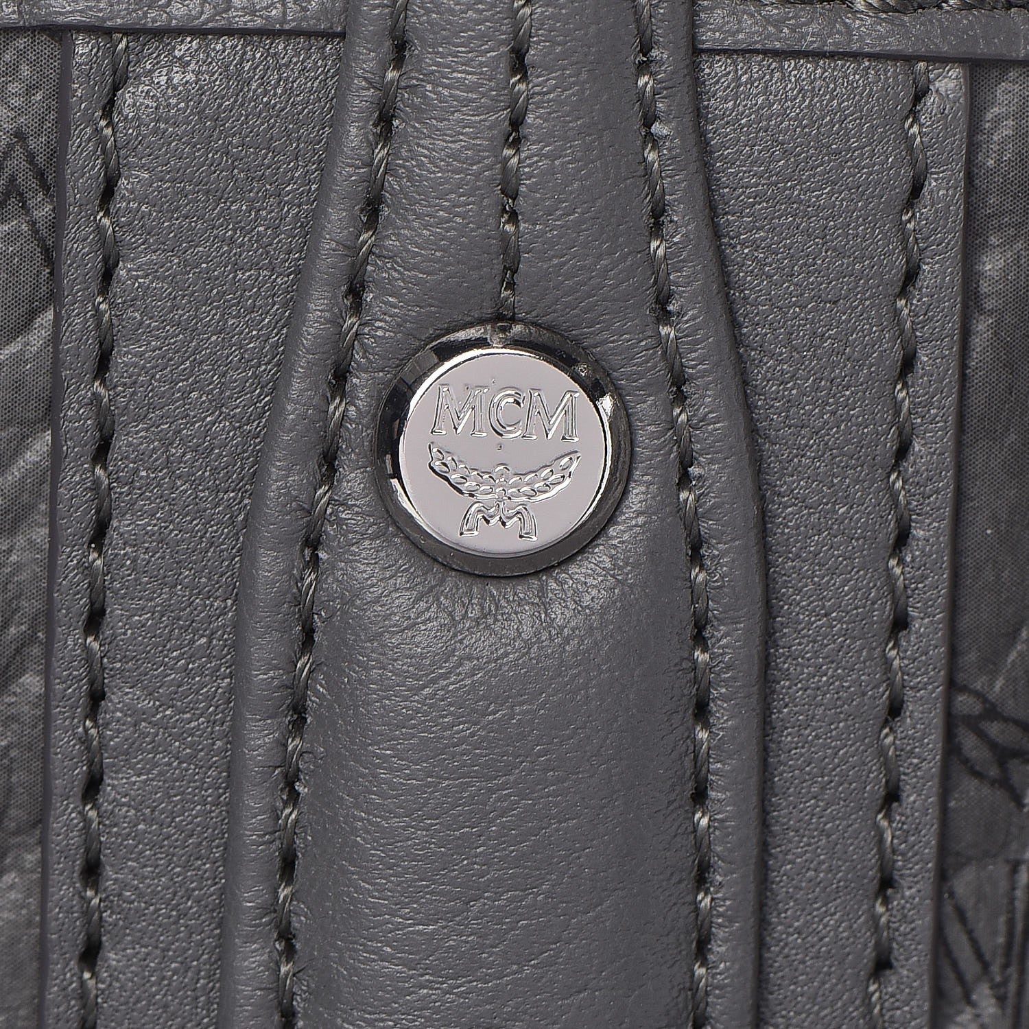 MCM Visetos Medium Liz Reversible Shopper Tote Phantom Grey 14 of 17
