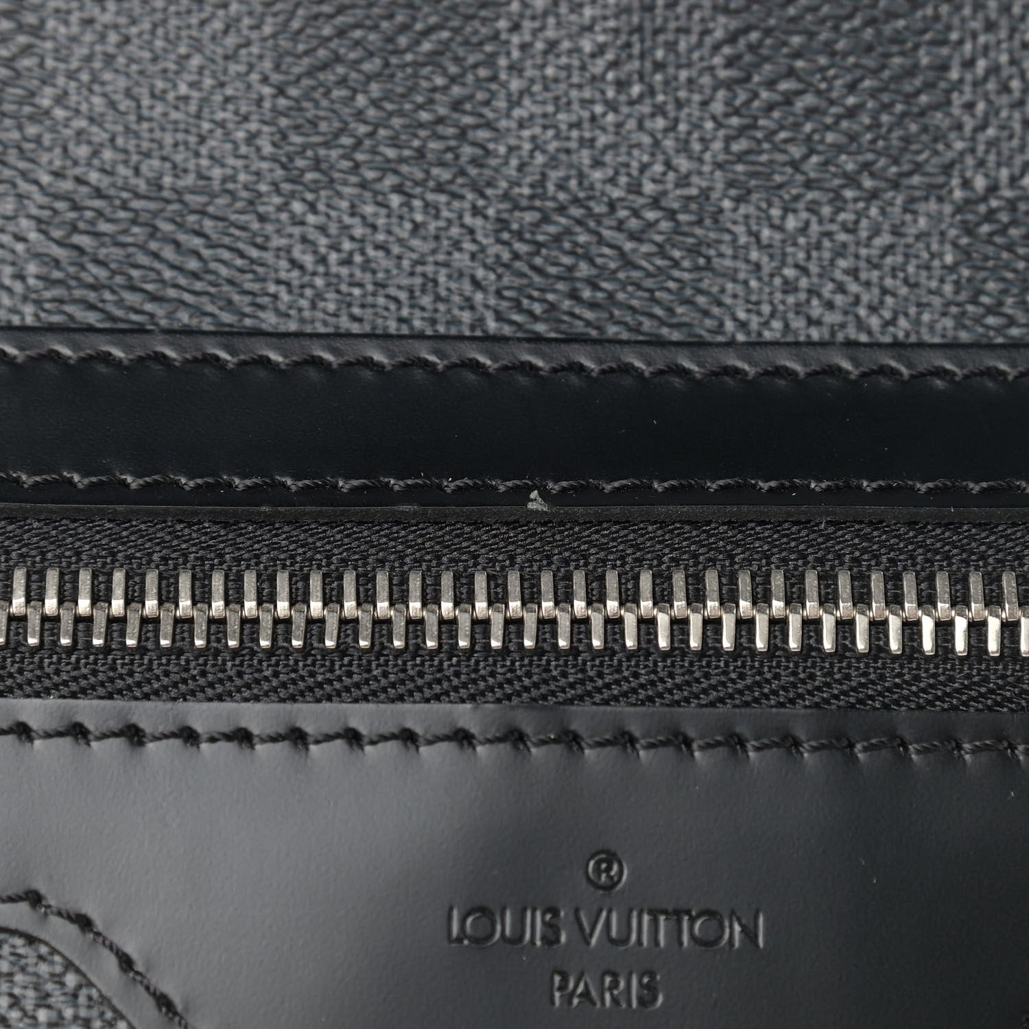 Louis Vuitton Damier Graphite Thomas 15 of 15