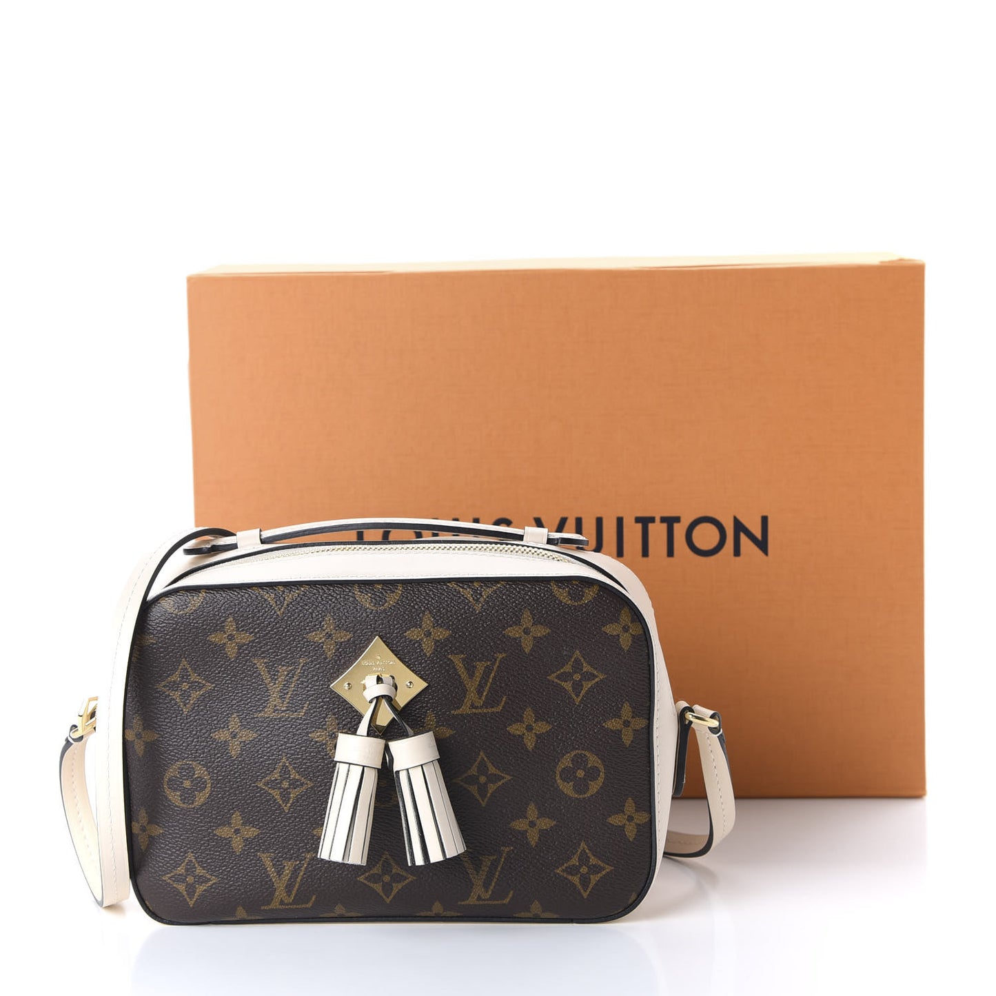 Monogram Saintonge Creme