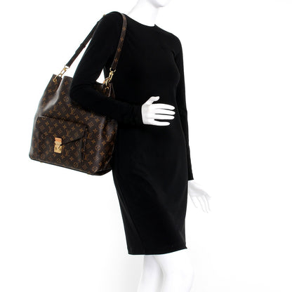 Louis Vuitton Monogram Metis 2 of 8