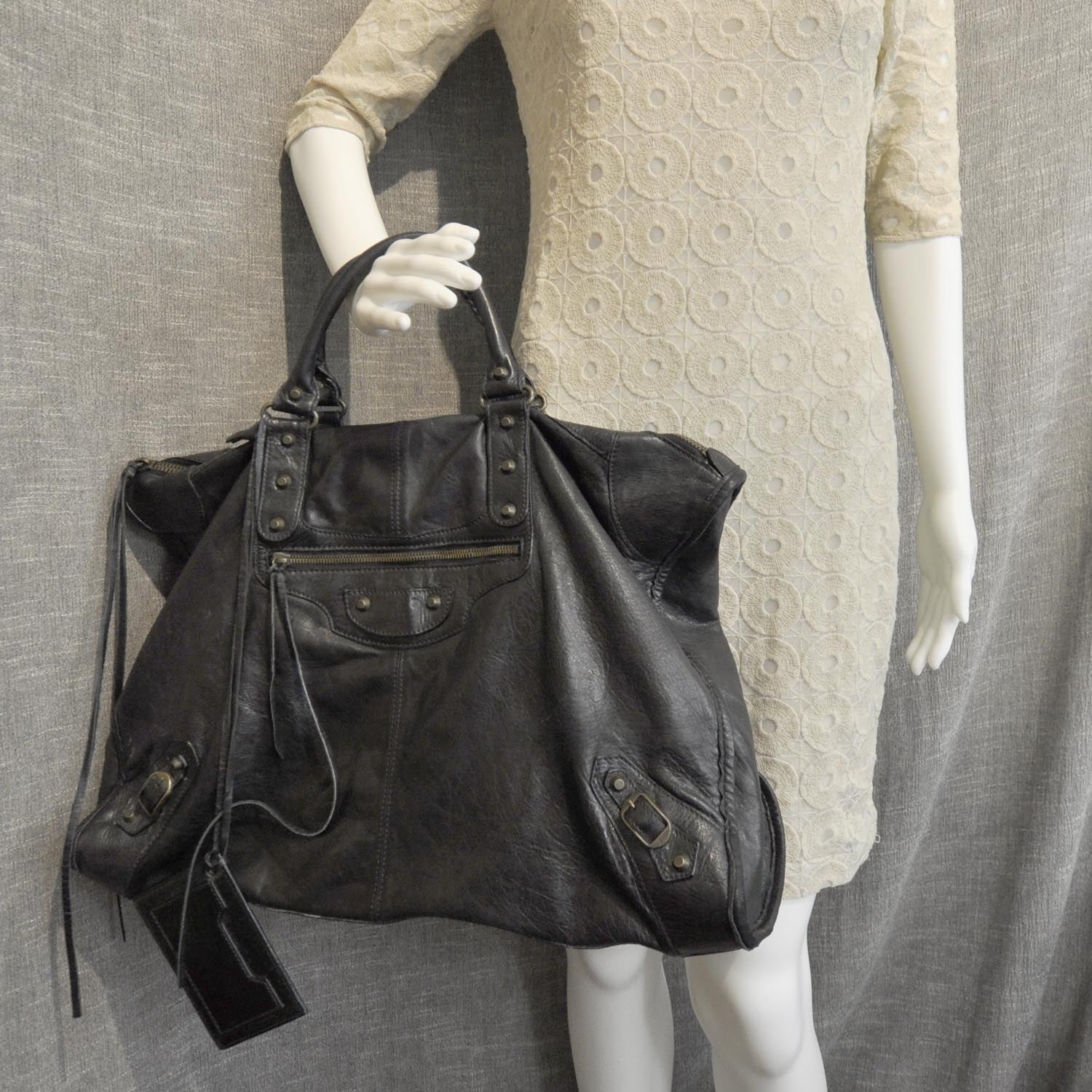 Balenciaga Chevre Weekender Black 11 of 11