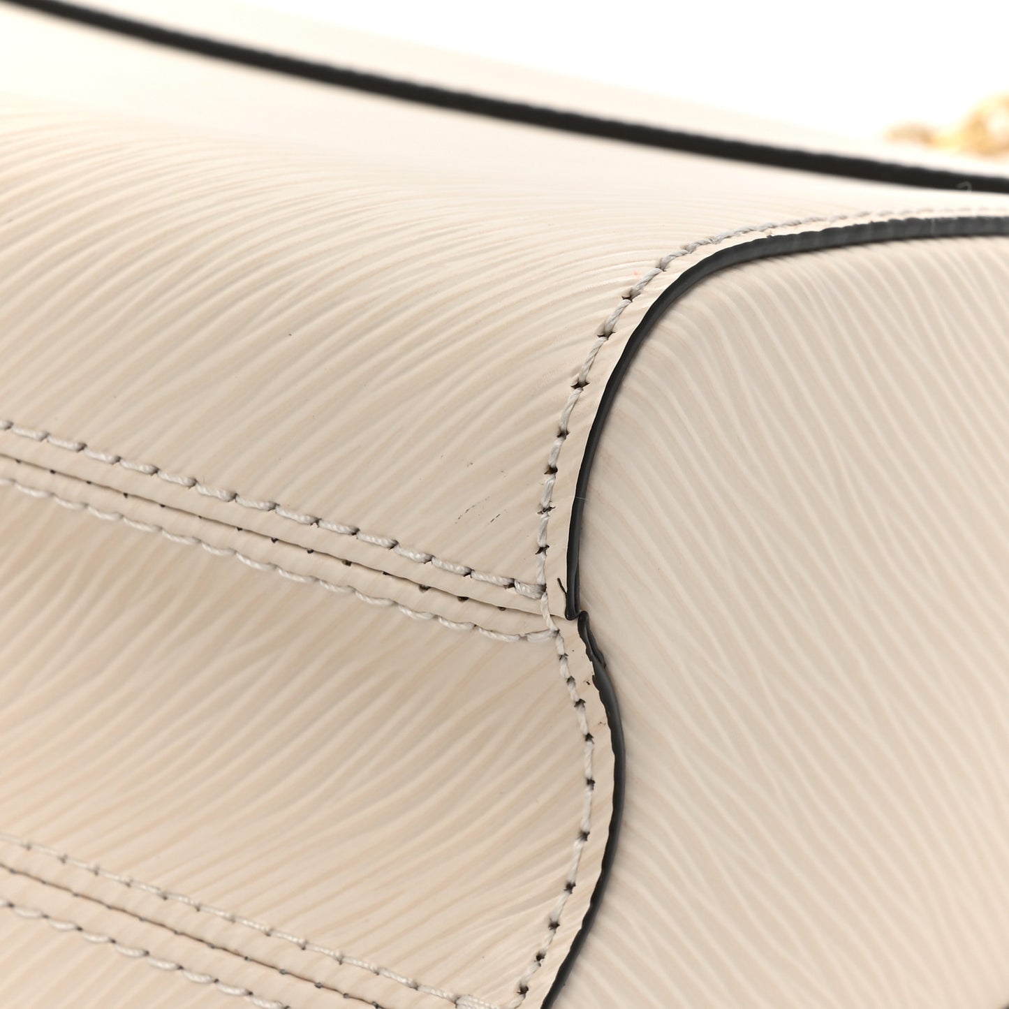 Epi Twist Shoulder Bag MM Quartz