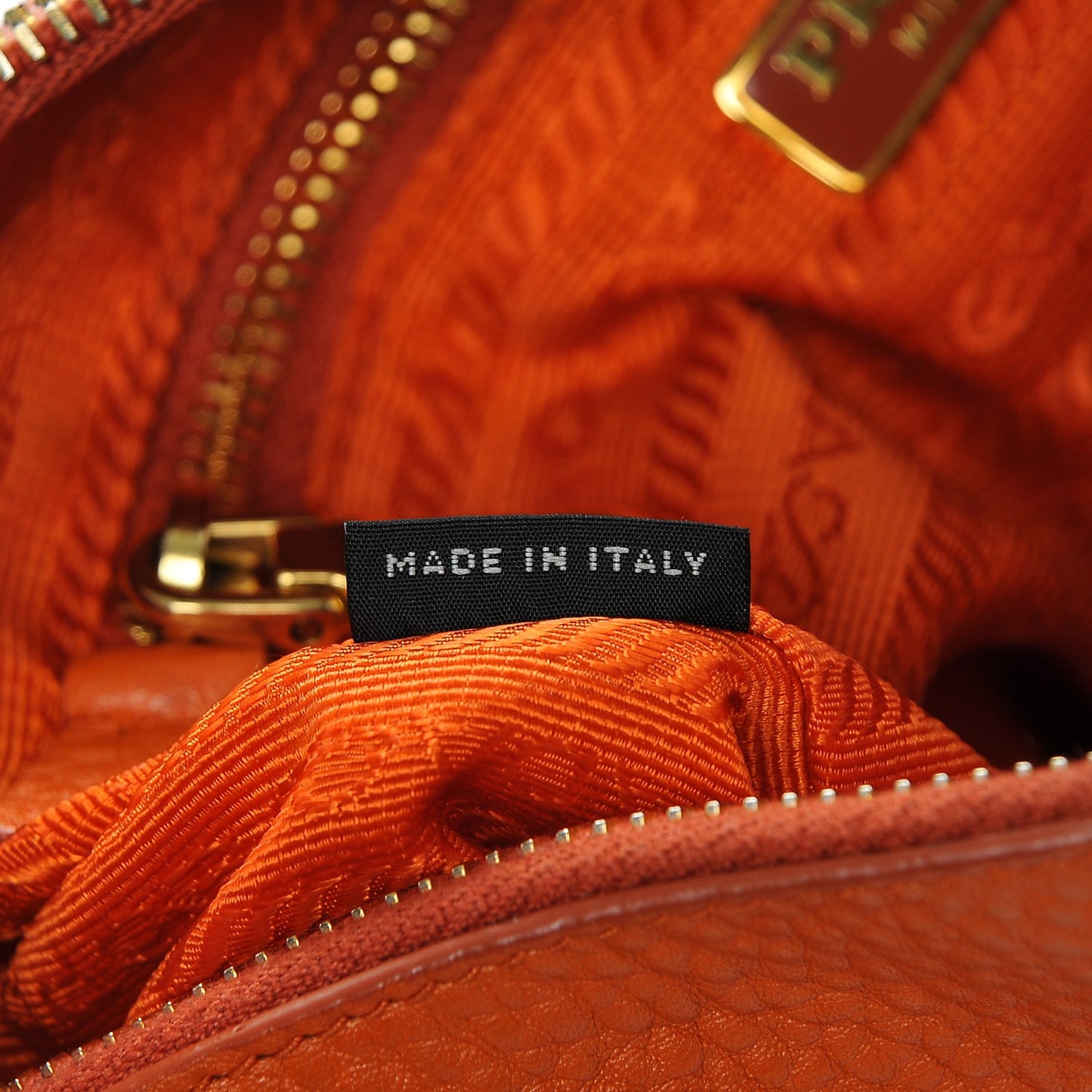 Vitello Daino Shoulder Bag Papaya