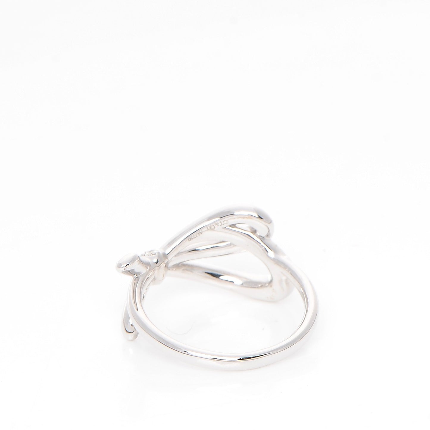 18K White Gold Diamond Bow Ring 5.5