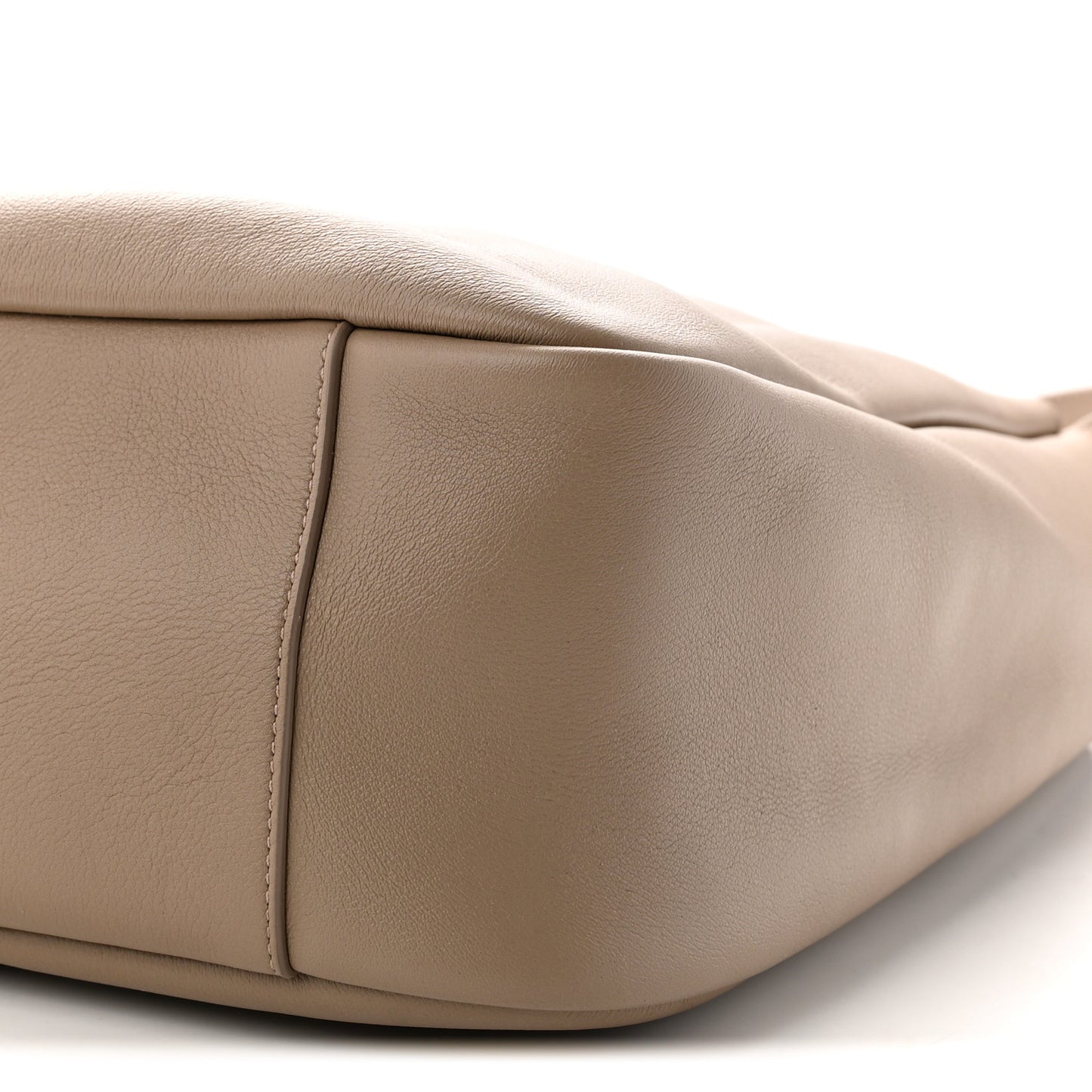 Supple Calfskin Large Le 5 A 7 Soft Hobo Dusty Grey
