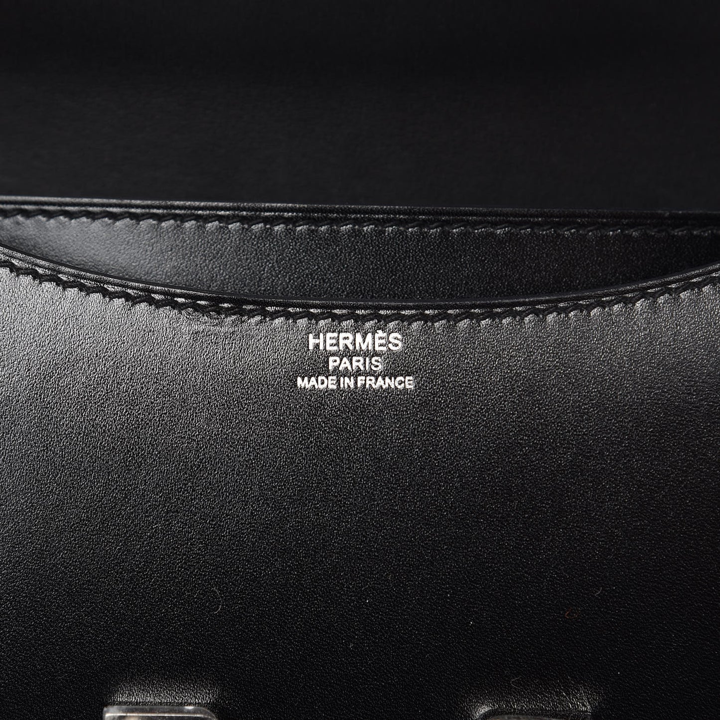 Box Constance 18 Black