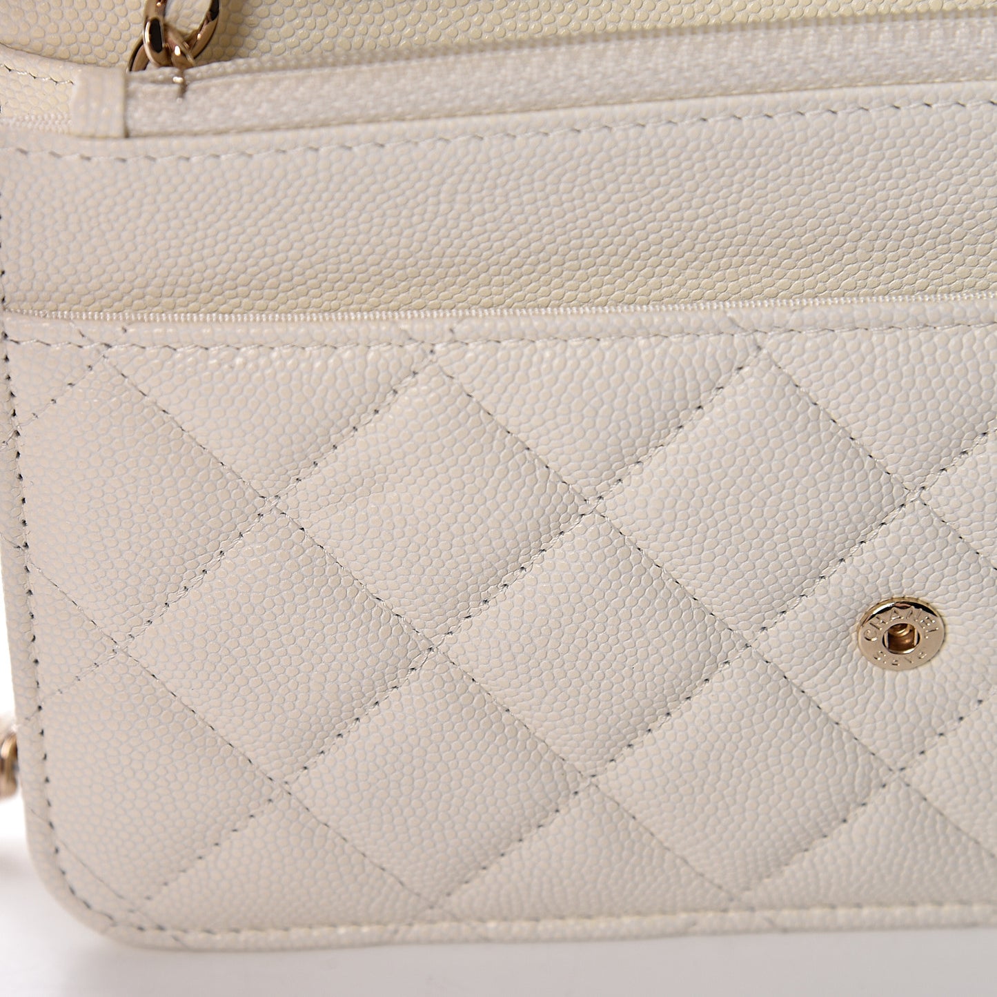Caviar Quilted Wallet On Chain WOC White