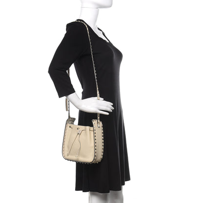 Valentino Garavani Grained Calfskin Rockstud Bucket Bag Light Ivory 2 of 12