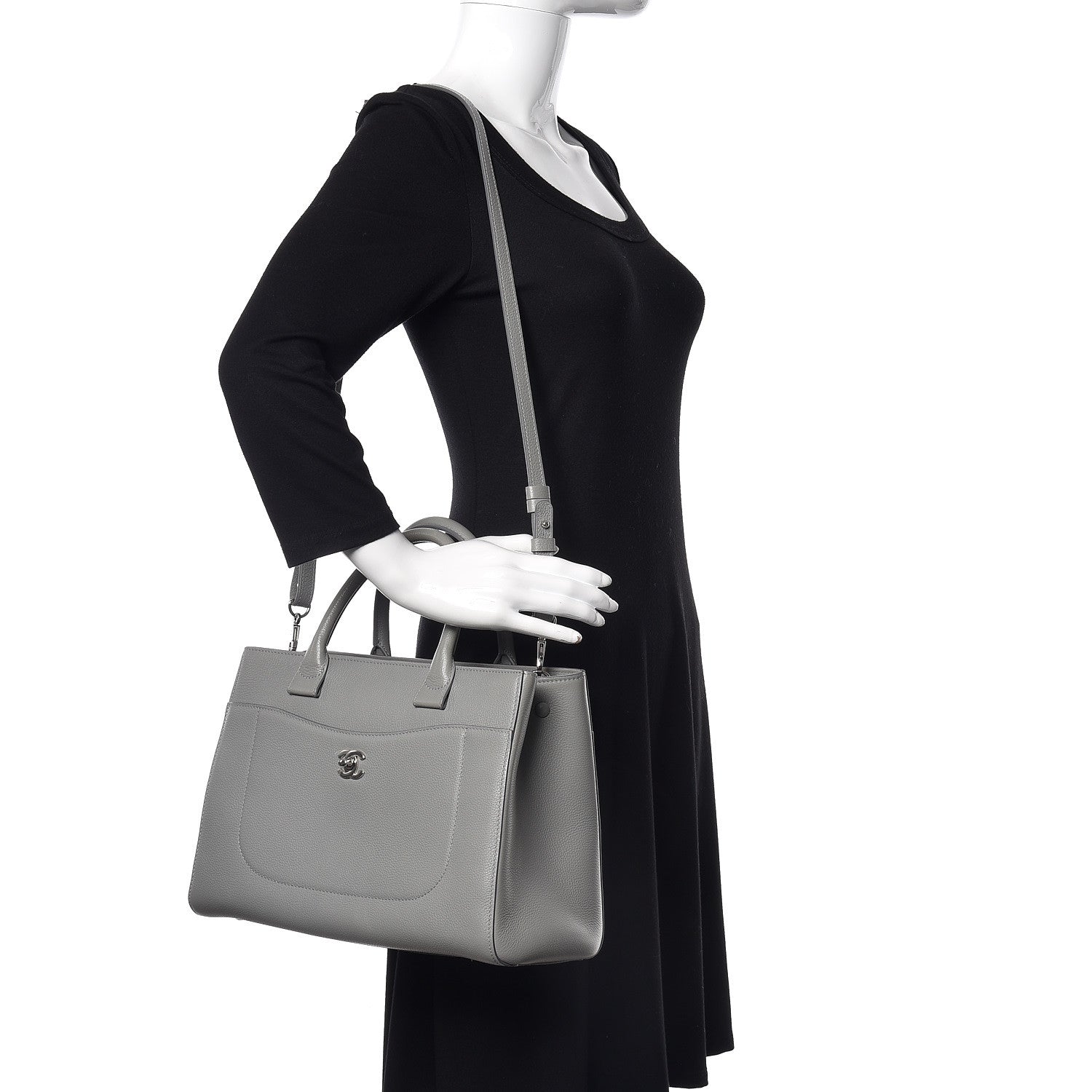 Chanel Grained Calfskin Small Neo Executive Shopper Tote Grey 2 of 13