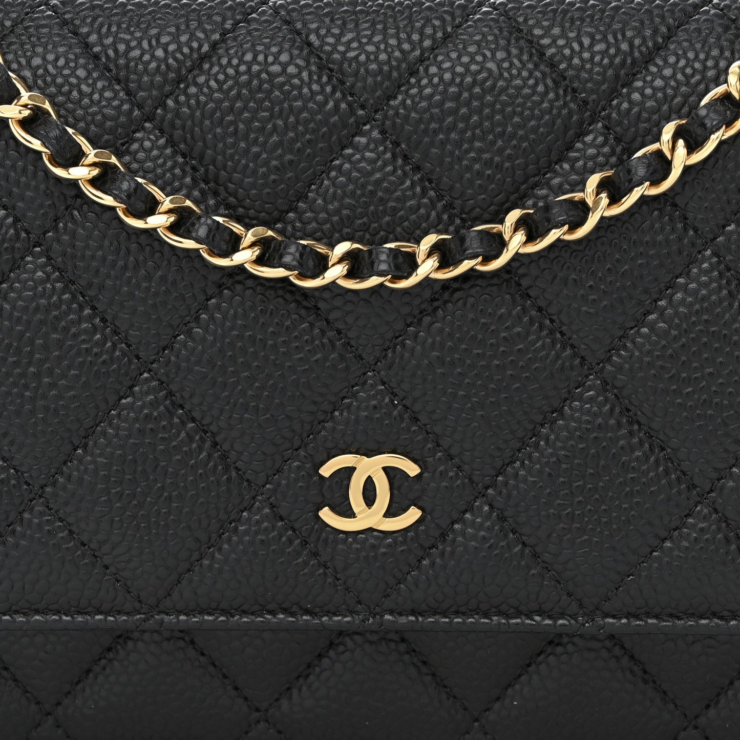 Caviar Quilted Wallet on Chain WOC Black