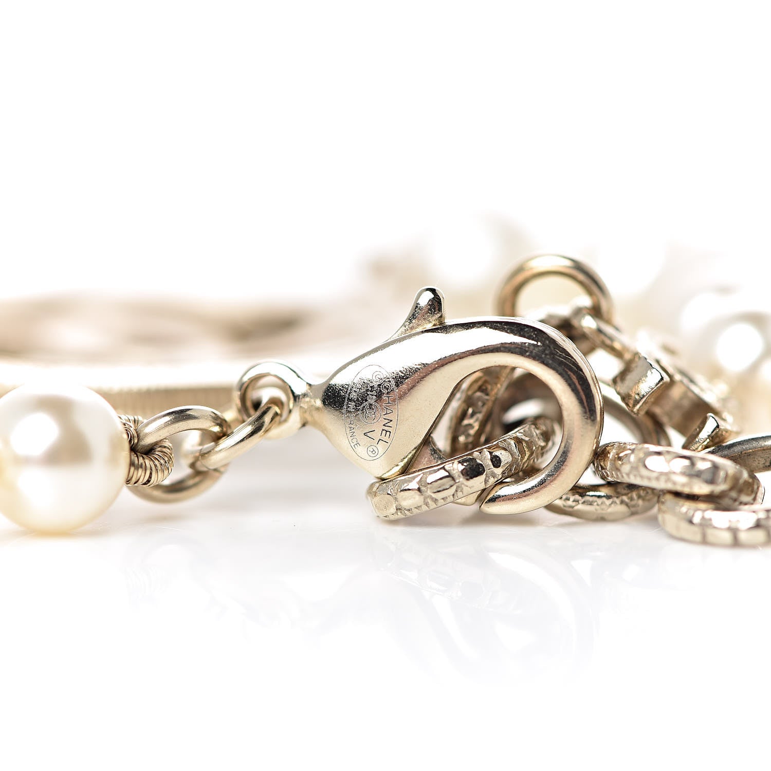 Chanel Pearl CC Bracelet Gold 4 of 5