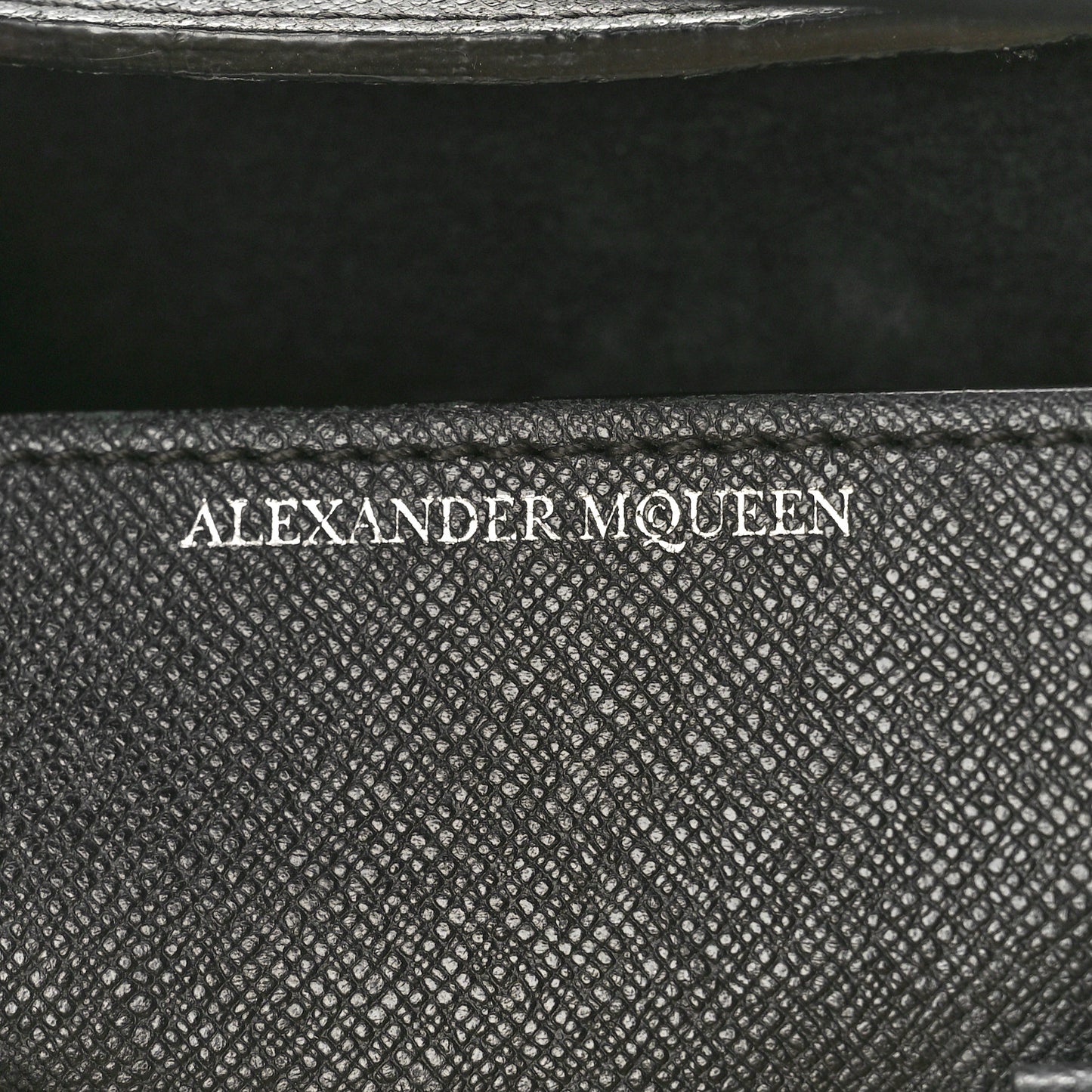 Grained Calfskin Small Heroine Black