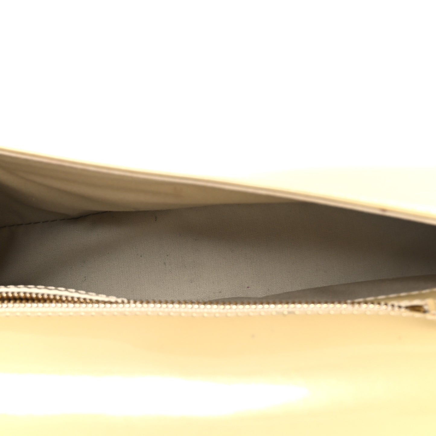 Patent Sobe Clutch Beige Poudre